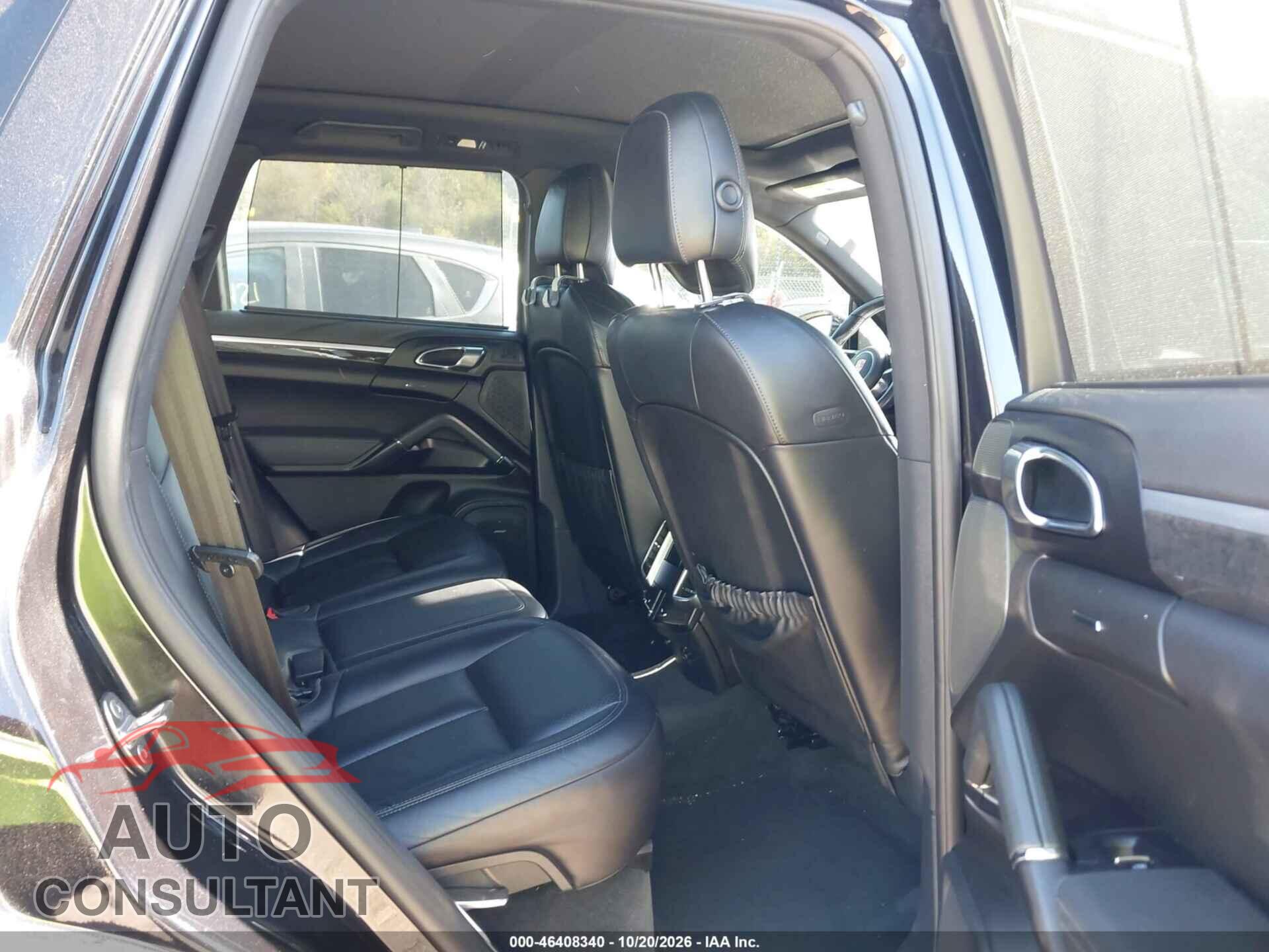 PORSCHE CAYENNE 2016 - WP1AA2A24GLA01821