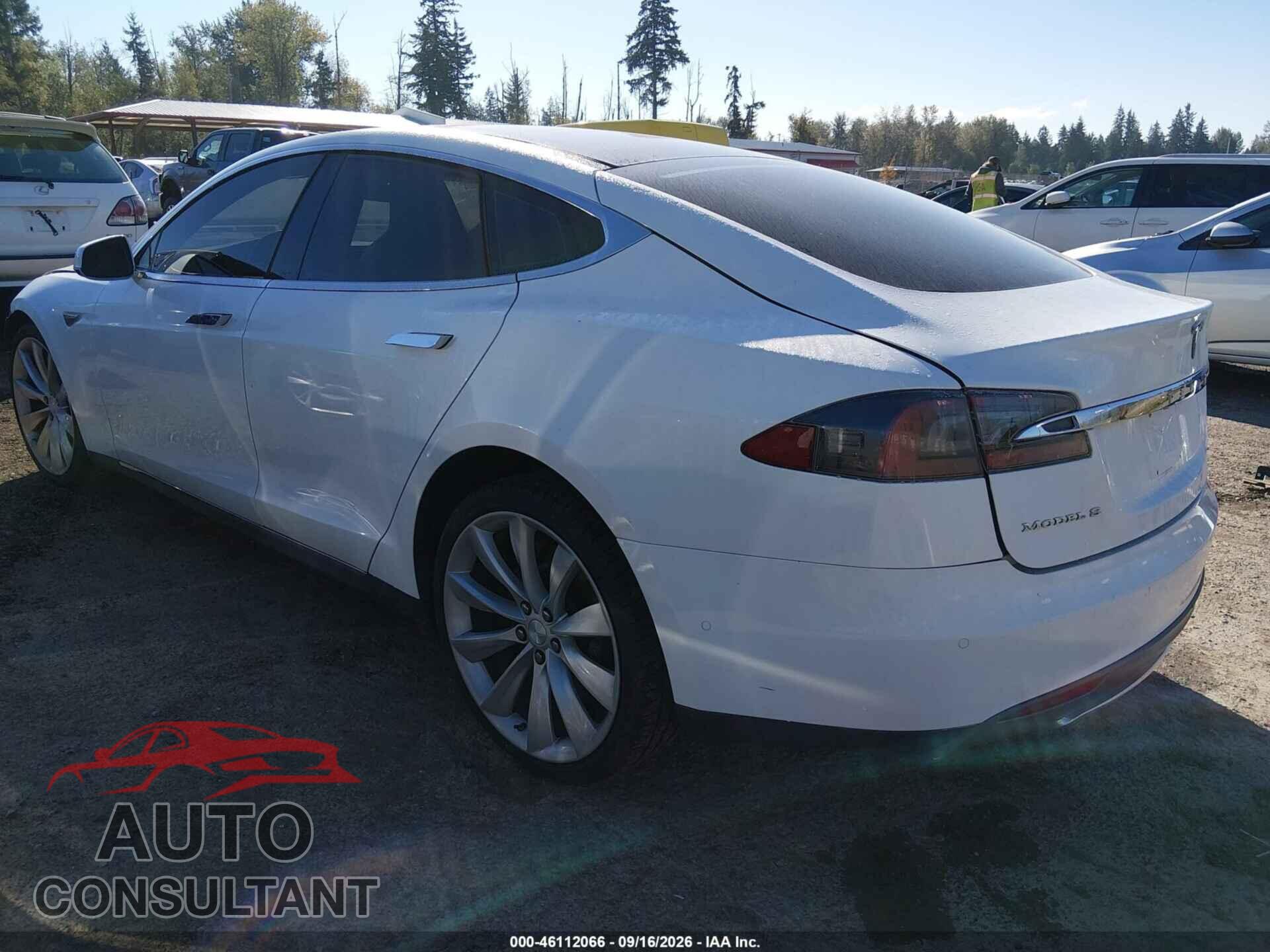 TESLA MODEL S 2015 - 5YJSA1S20FF089217