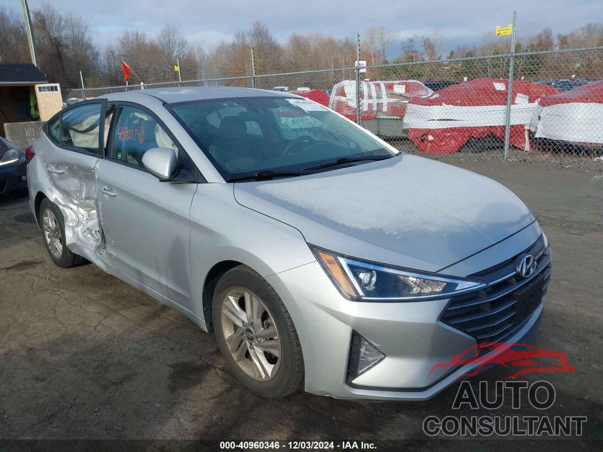 HYUNDAI ELANTRA 2019 - 5NPD84LF3KH411304