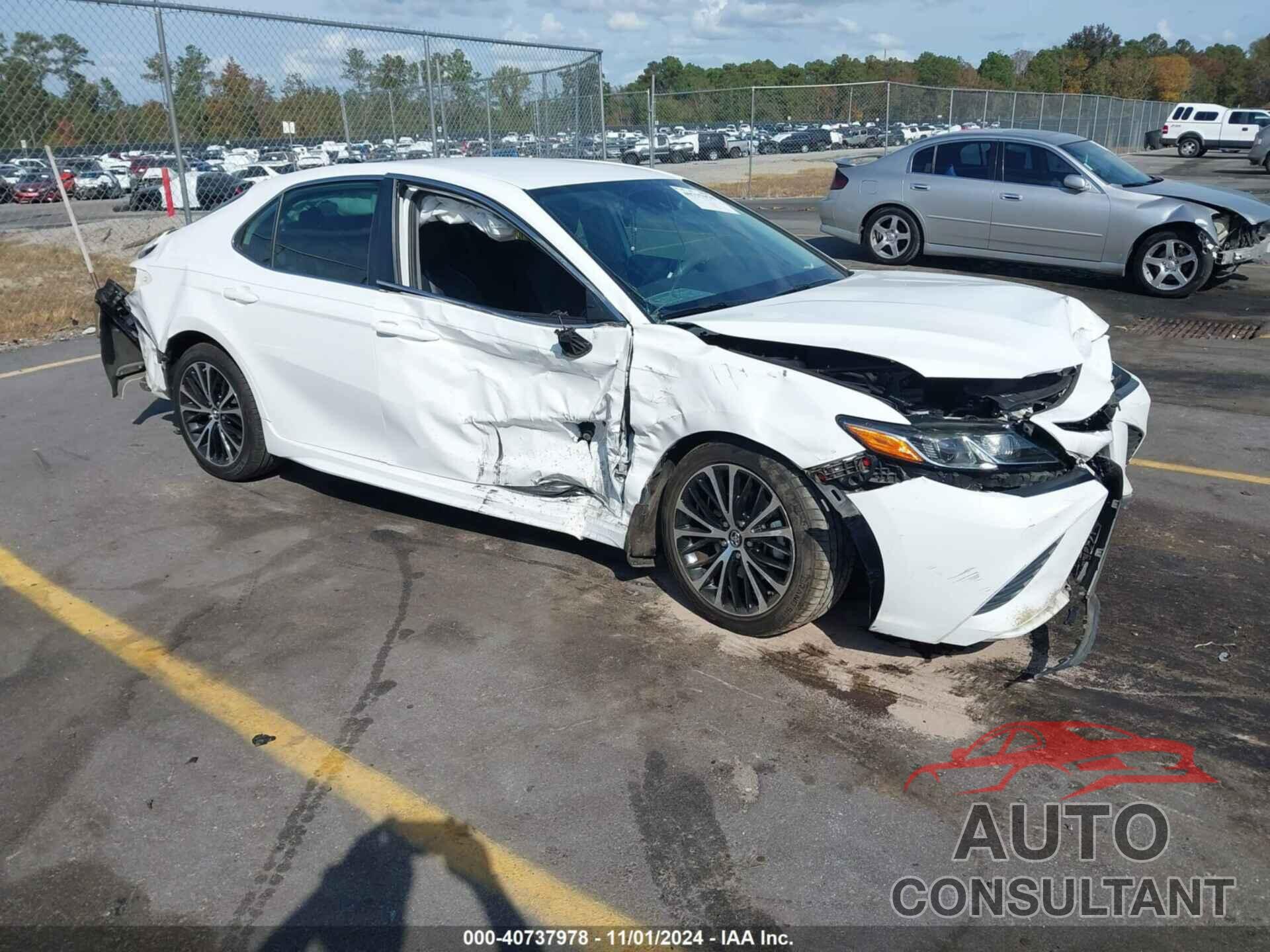 TOYOTA CAMRY 2019 - 4T1B11HK0KU752855