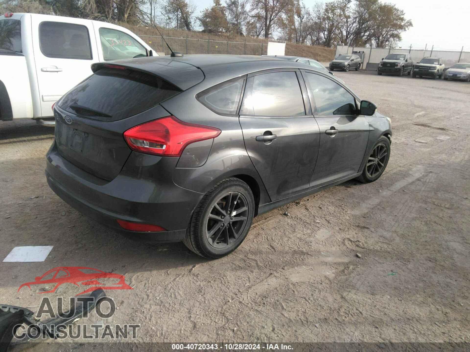 FORD FOCUS 2017 - 1FADP3K22HL205445