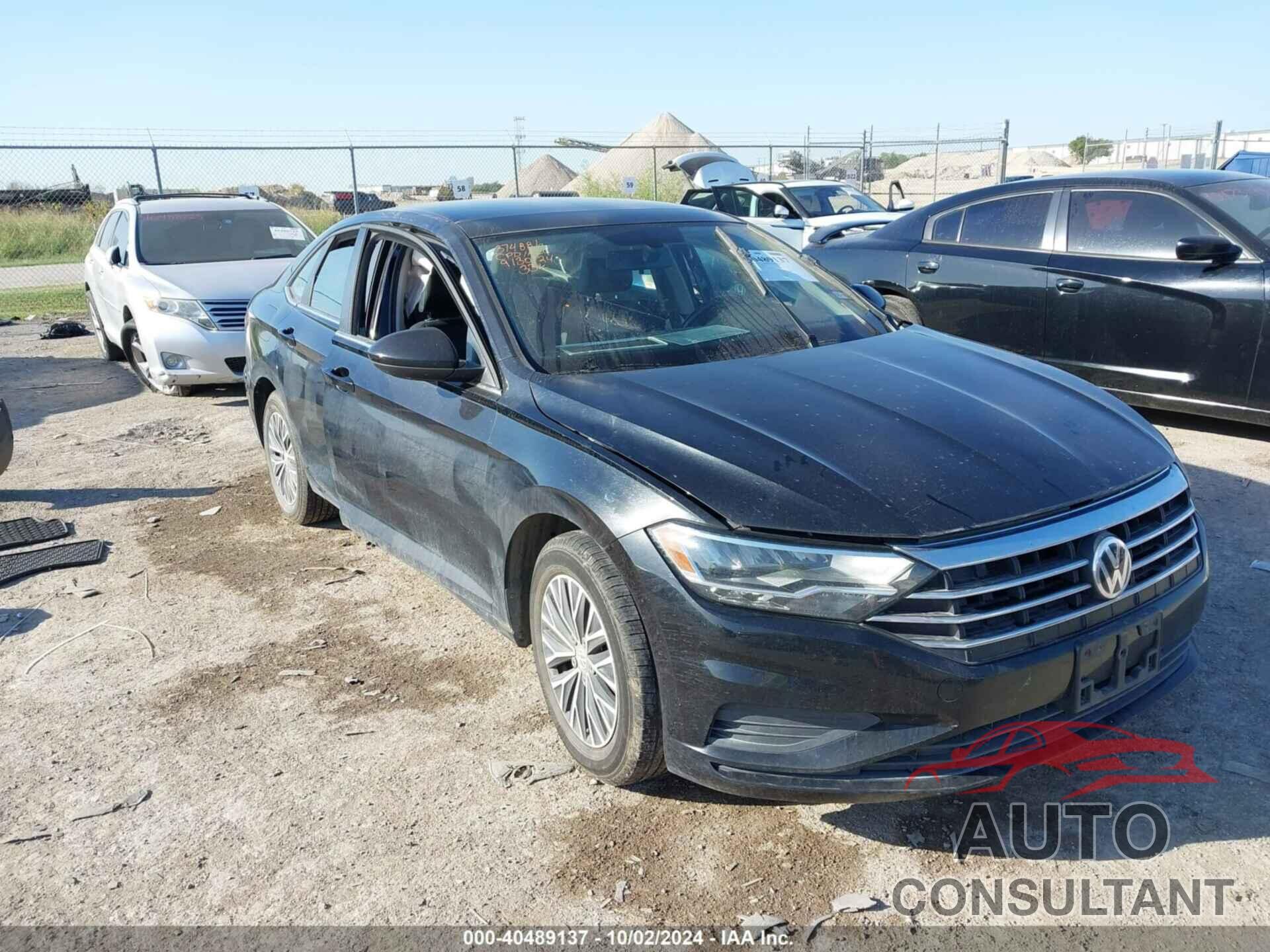 VOLKSWAGEN JETTA 2019 - 3VWC57BUXKM069962