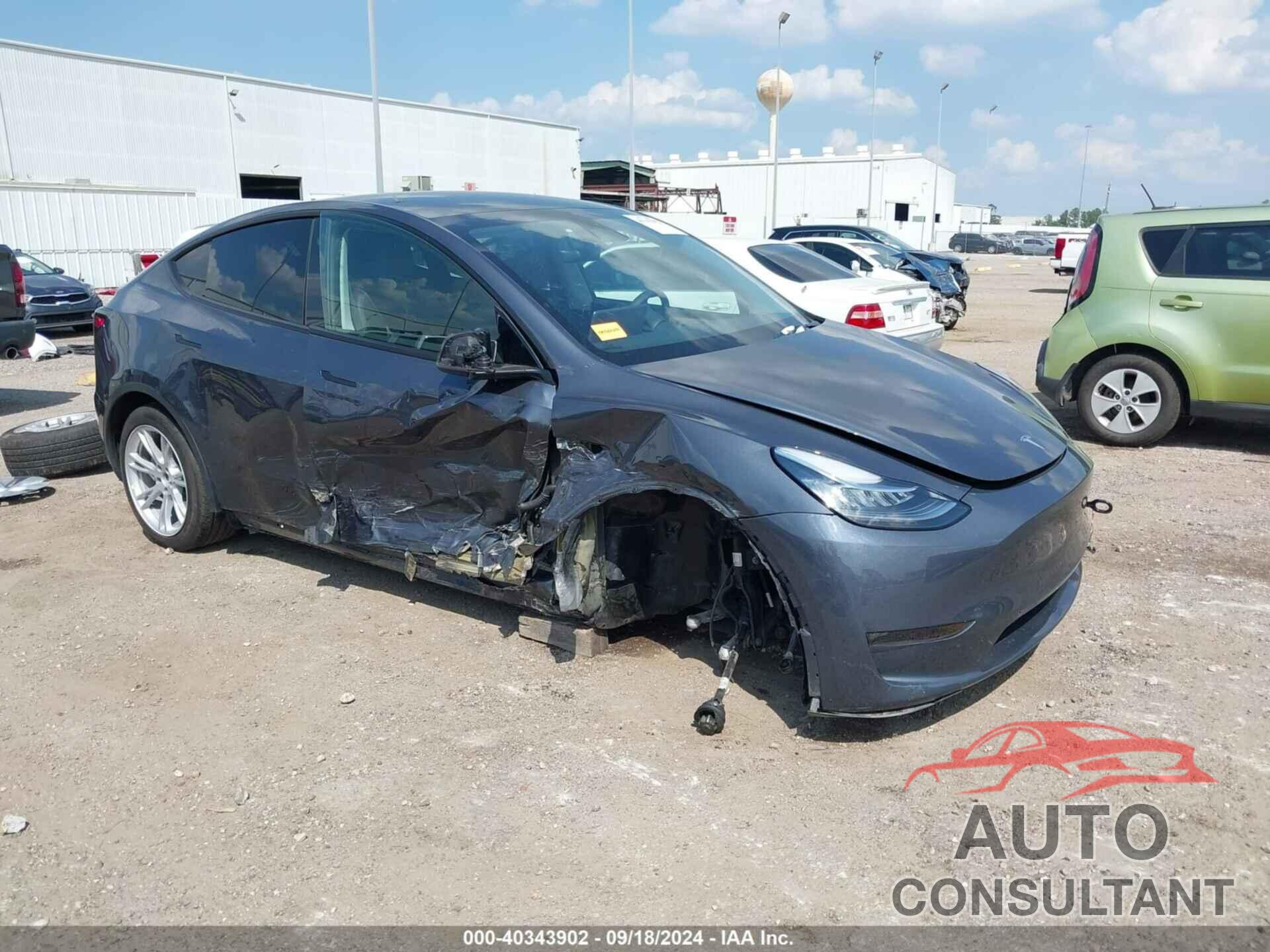 TESLA MODEL Y 2023 - 7SAYGDEEXPA042147