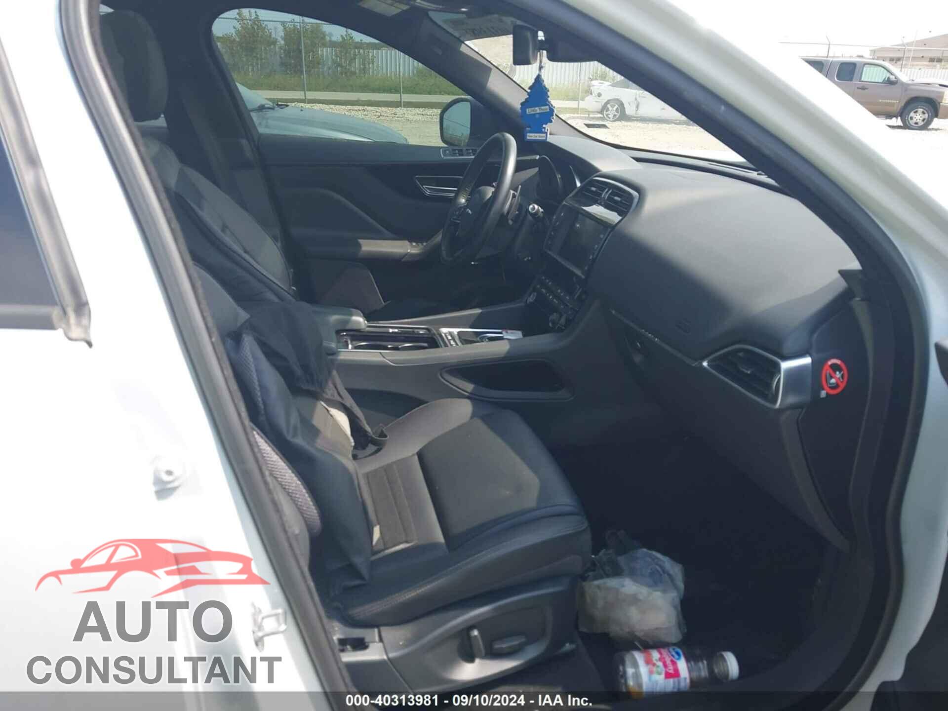 JAGUAR F-PACE 2018 - SADCJ2FX0JA278620
