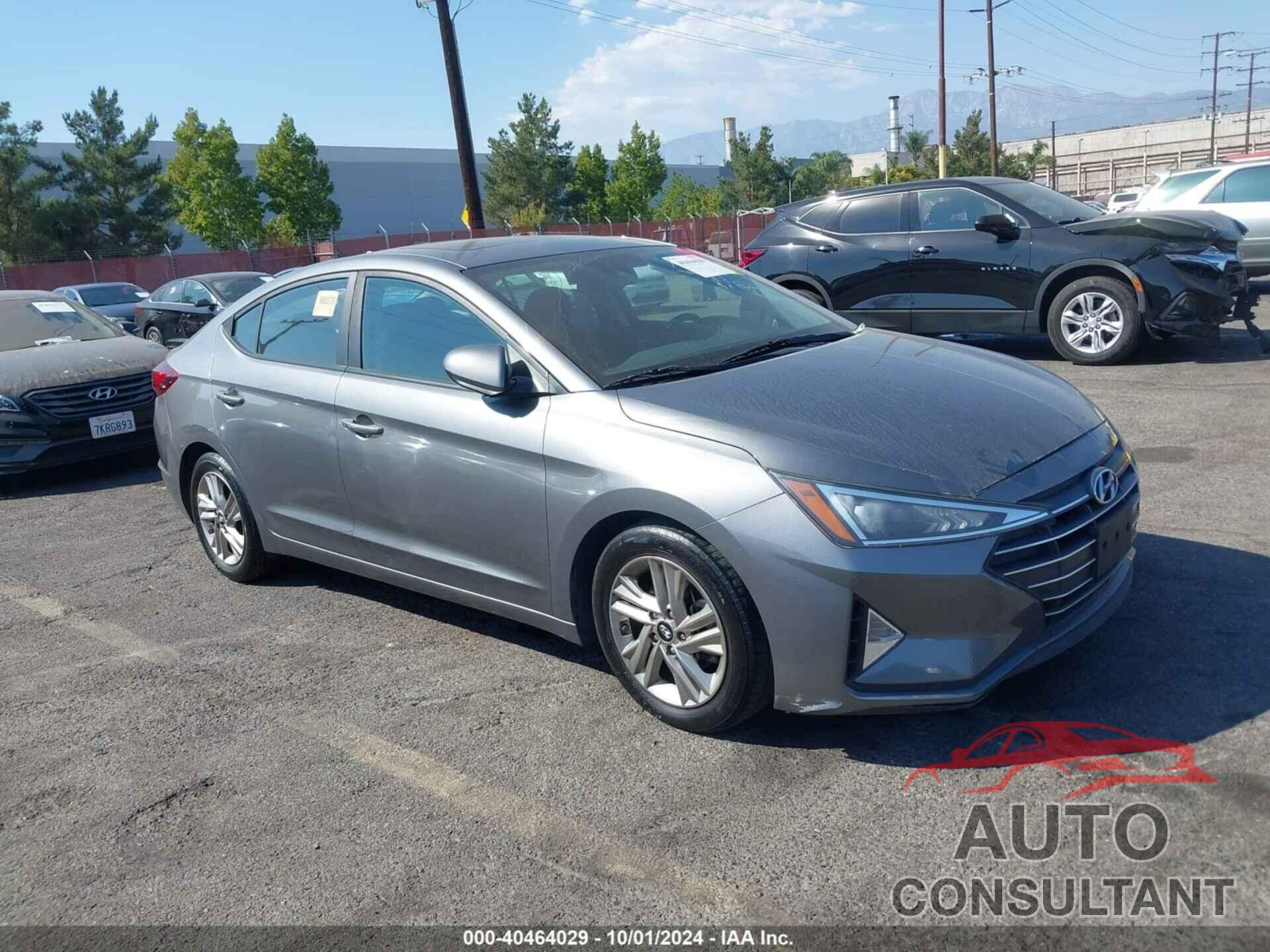 HYUNDAI ELANTRA 2019 - 5NPD84LF5KH490751