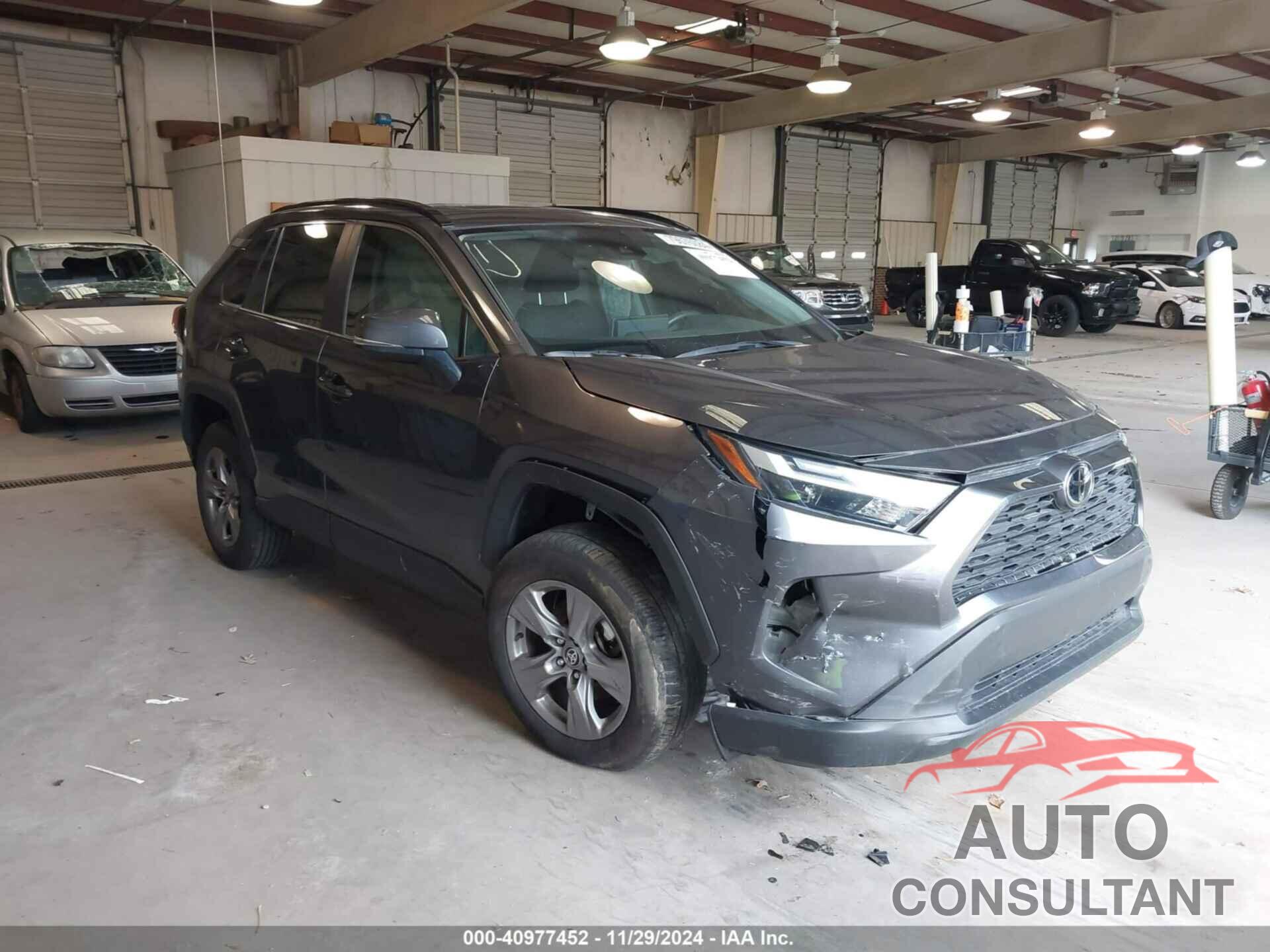 TOYOTA RAV4 2023 - 2T3W1RFV8PC247160