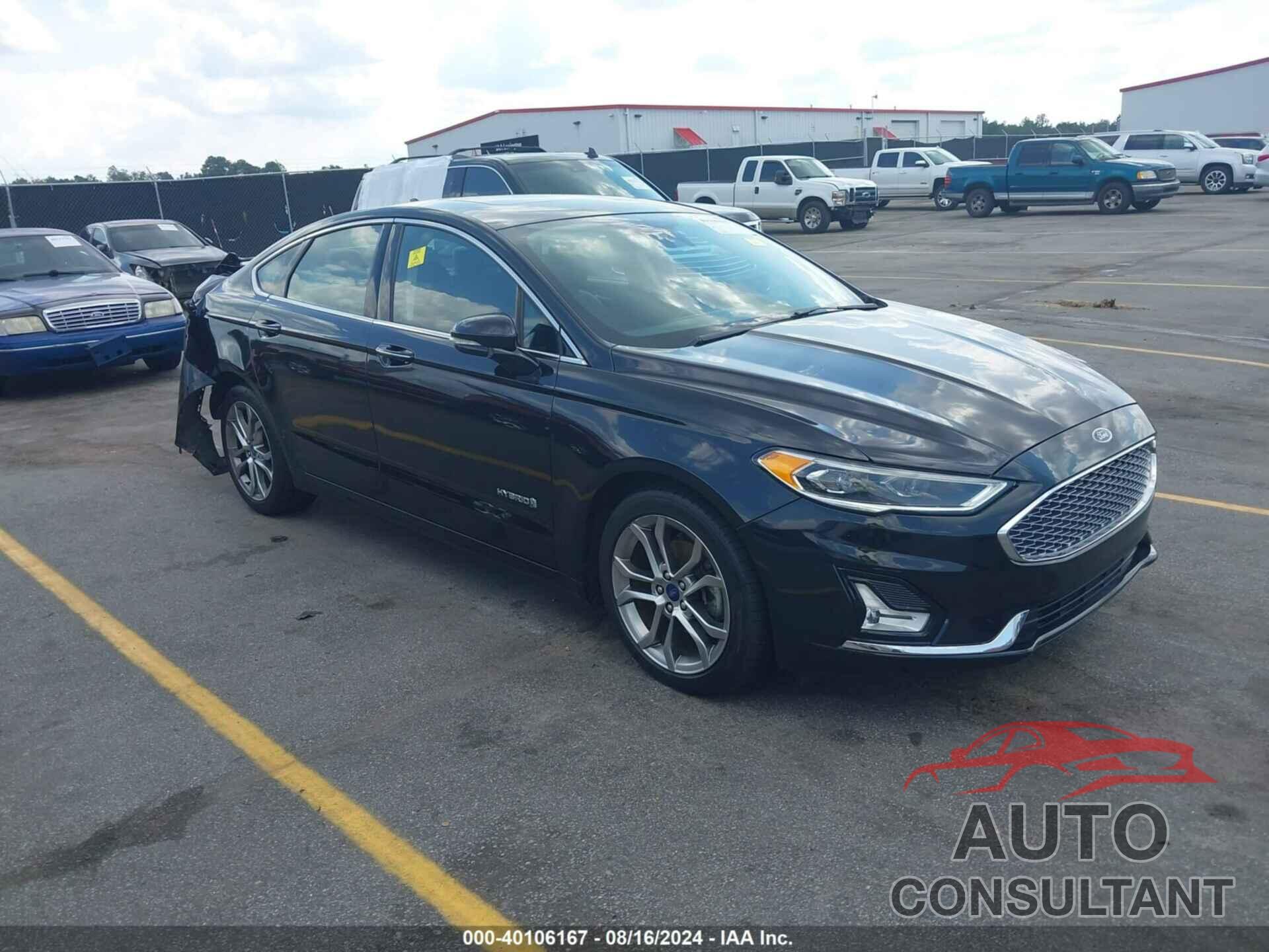 FORD FUSION HYBRID 2019 - 3FA6P0RU5KR105377