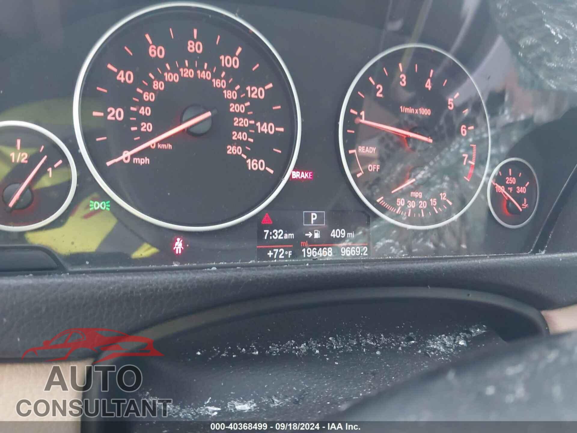 BMW 320I 2016 - WBA8E1G56GNU11747