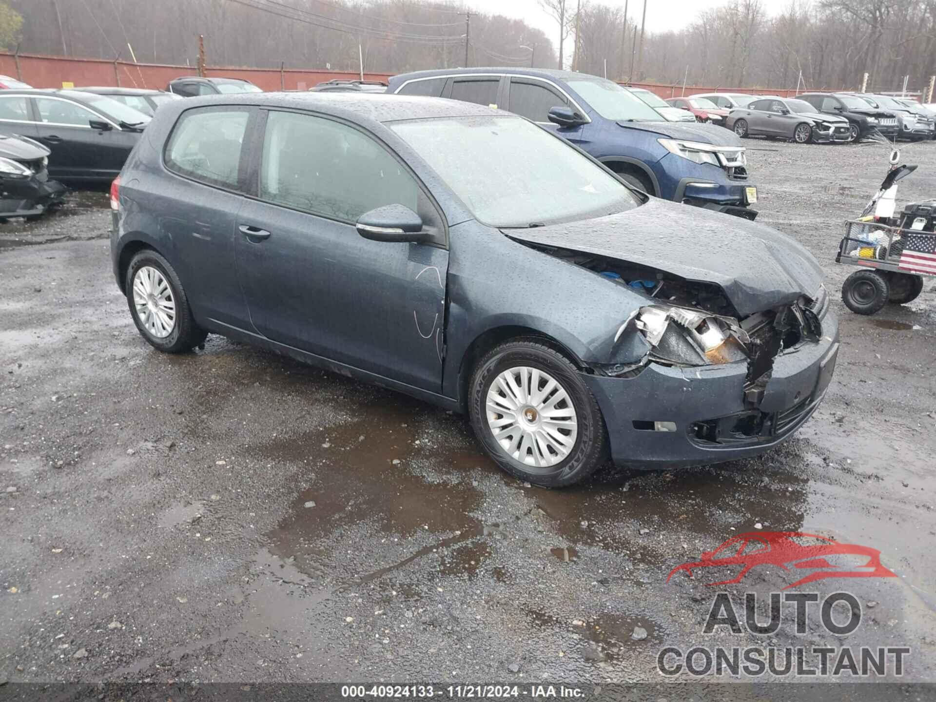 VOLKSWAGEN GOLF 2010 - WVWBB7AJ3AW238474