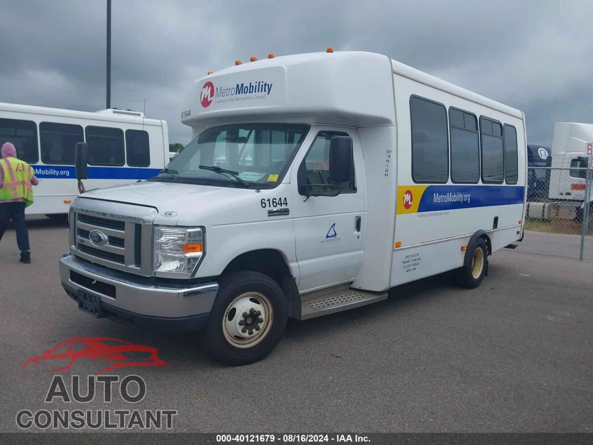 FORD ECONOLINE 2017 - 1FDFE4FS2HDC37827