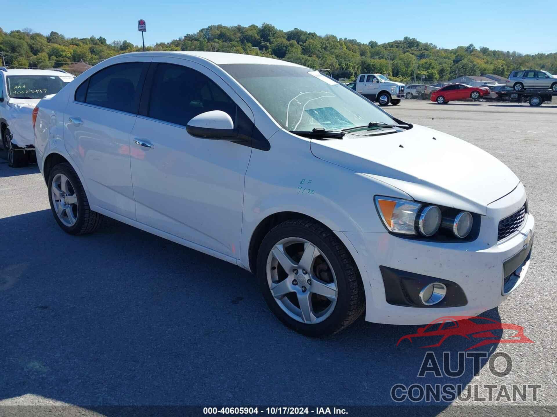 CHEVROLET SONIC 2013 - 1G1JE5SHXD4148816