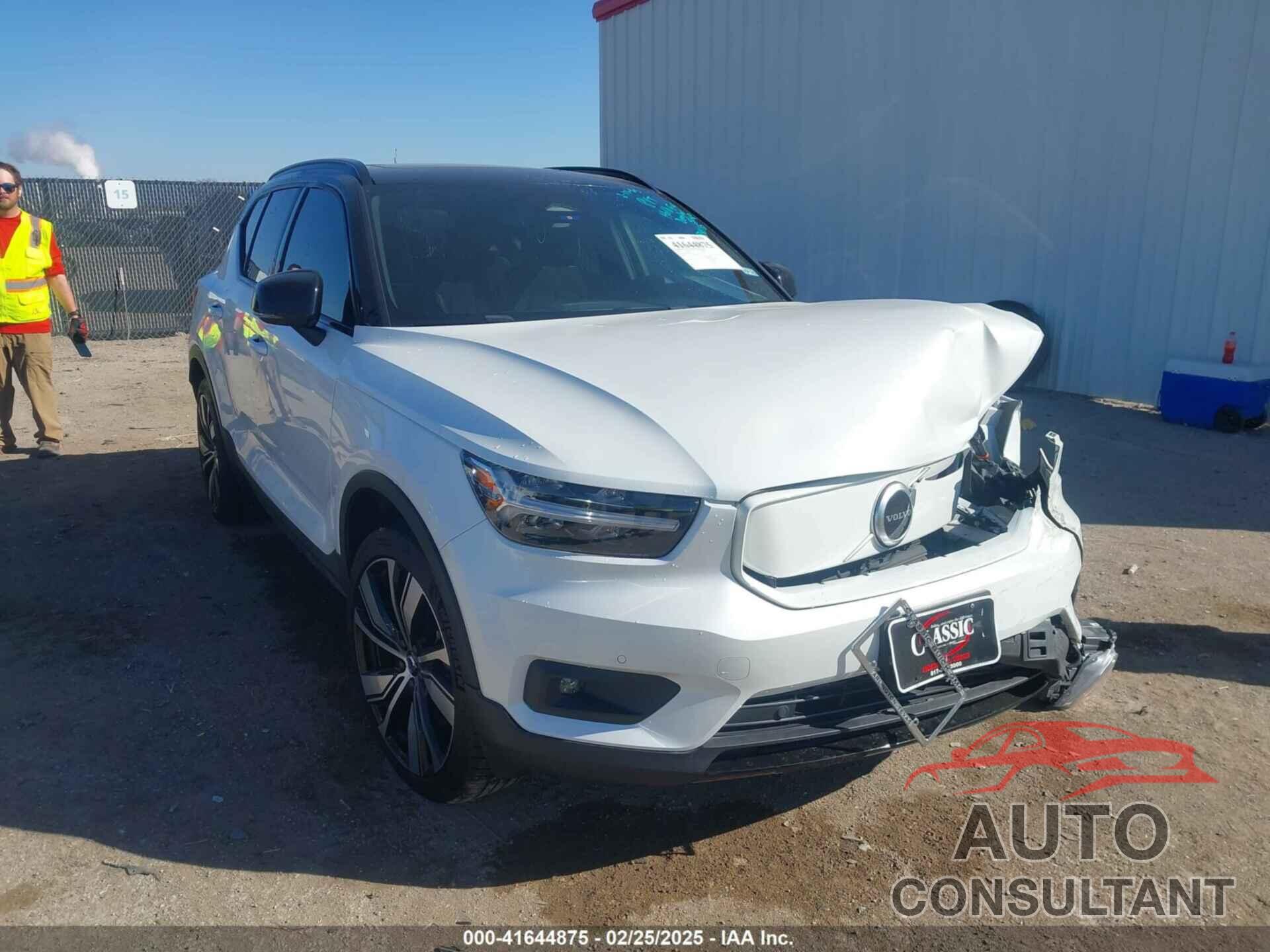 VOLVO XC40 RECHARGE PURE ELECTRIC 2021 - YV4ED3URXM2538118