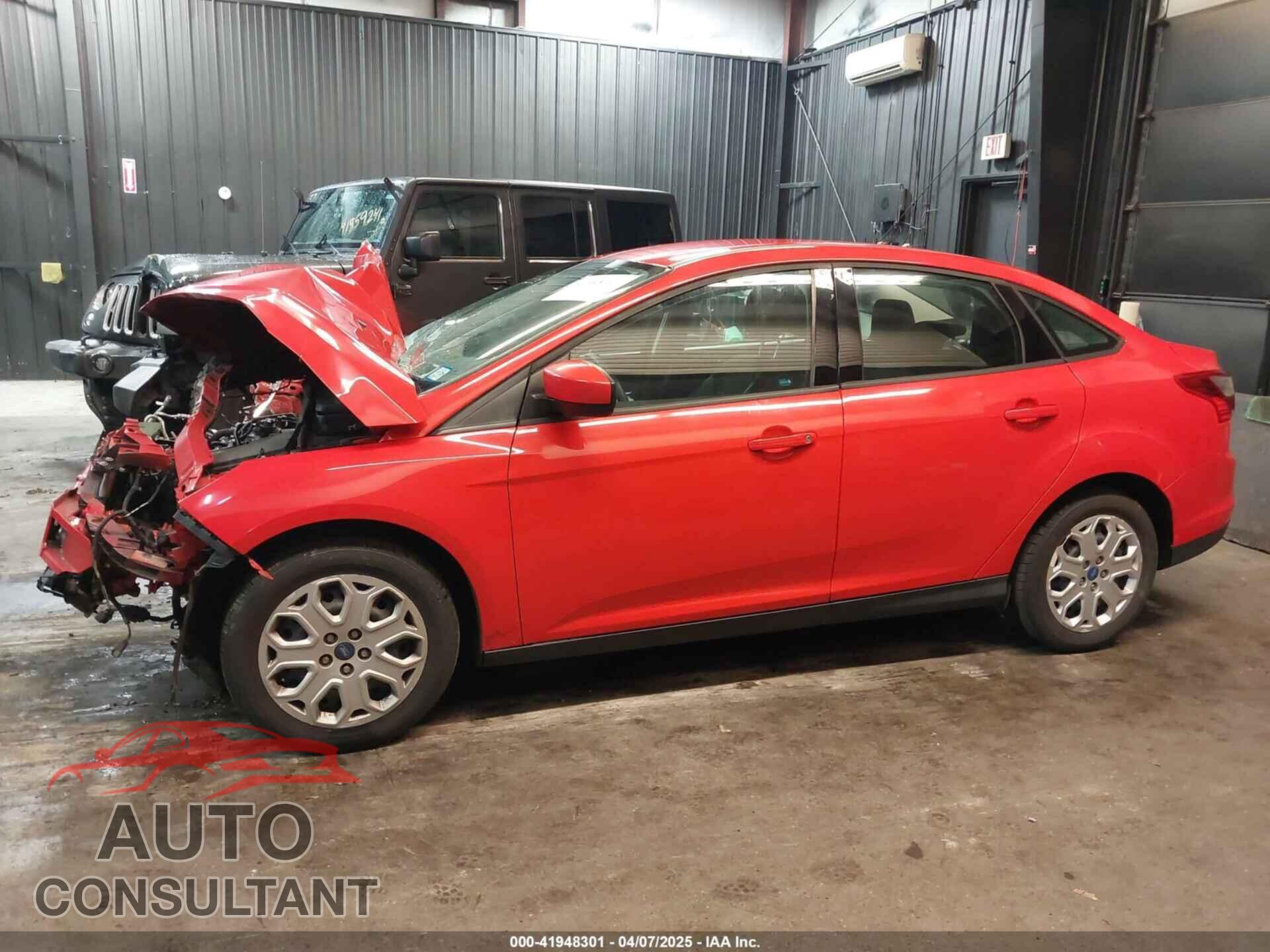 FORD FOCUS 2012 - 1FAHP3F20CL299541