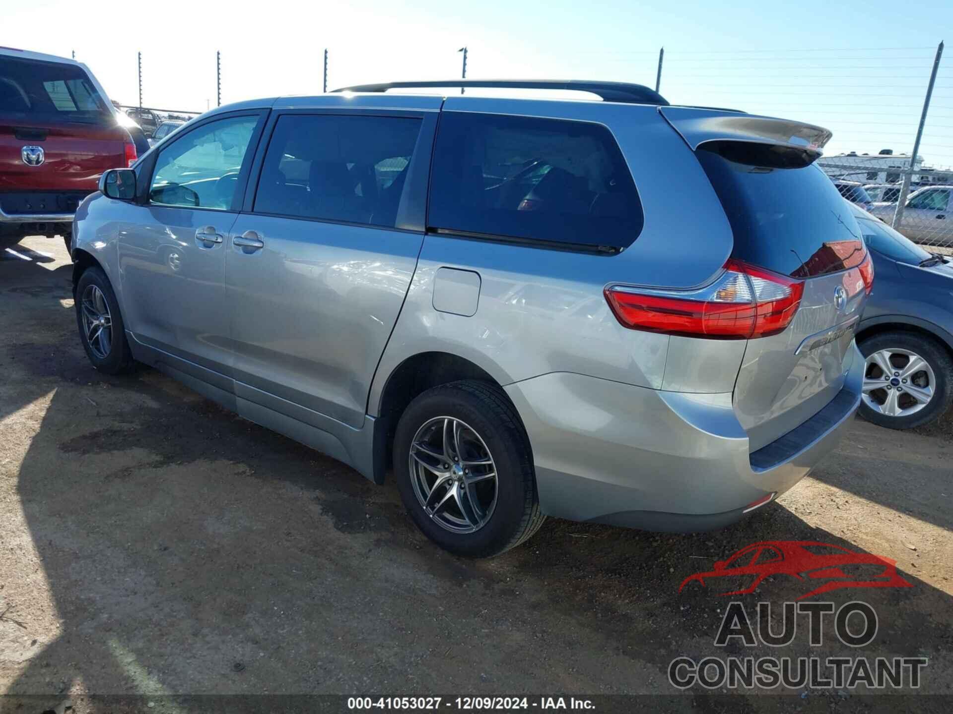 TOYOTA SIENNA 2015 - 5TDKK3DC8FS587613