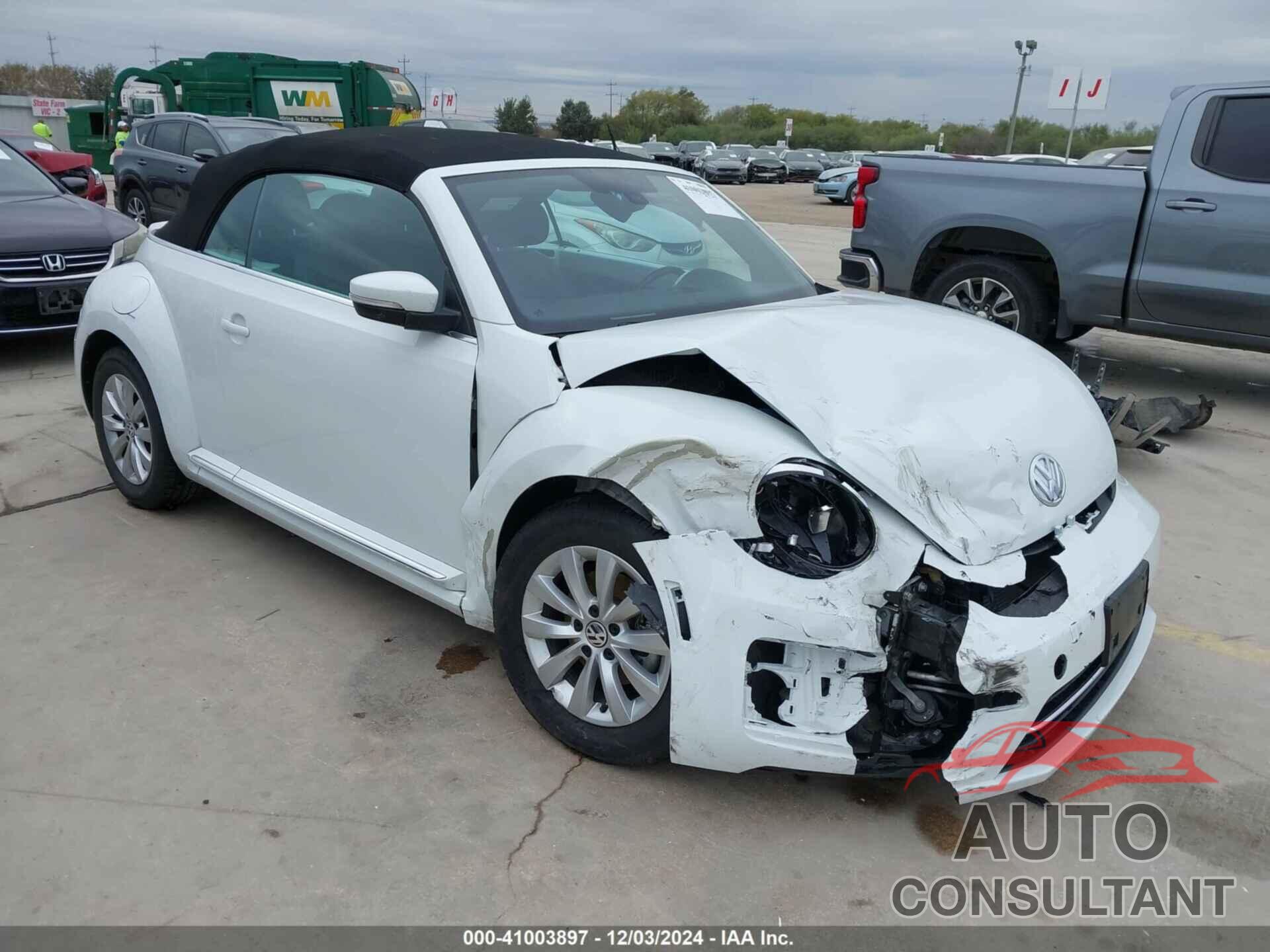 VOLKSWAGEN BEETLE 2017 - 3VW517AT1HM807704