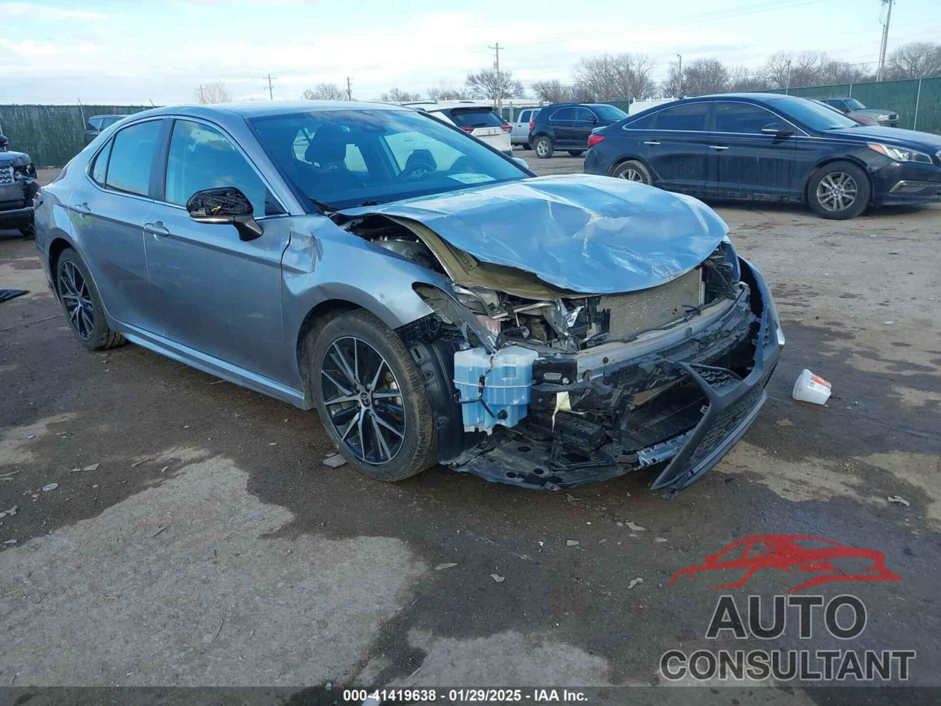 TOYOTA CAMRY 2022 - 4T1G11AK9NU640835