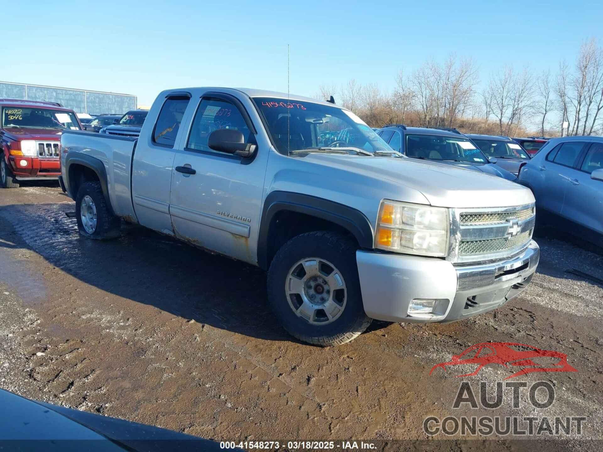 CHEVROLET SILVERADO 1500 2011 - 1GCRKSE30BZ147496