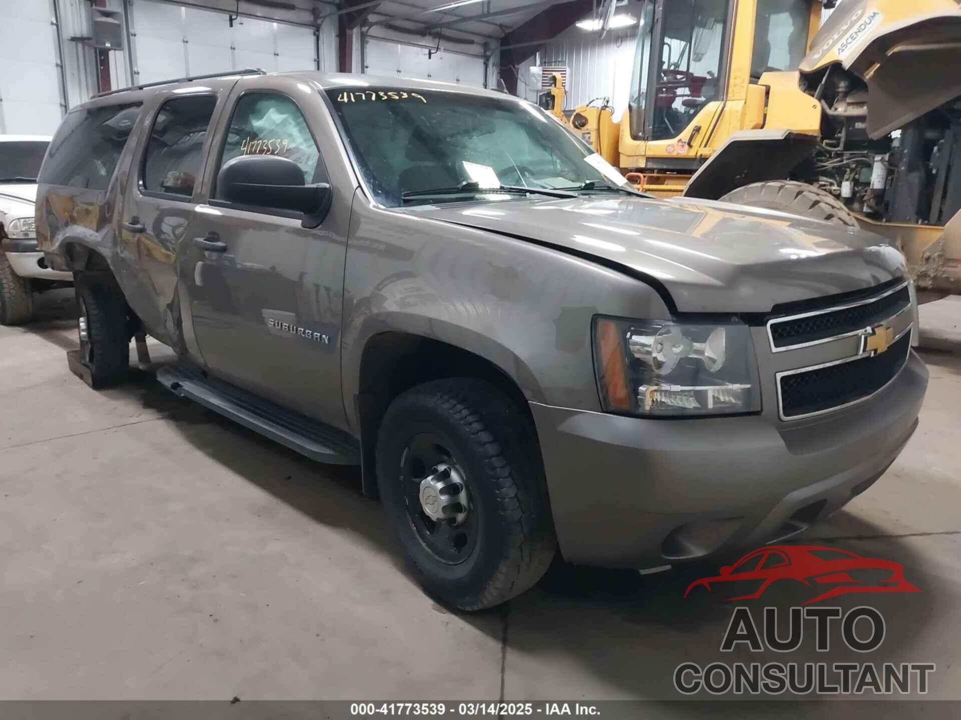 CHEVROLET SUBURBAN 2500 2013 - 1GNWK5EGXDR328638