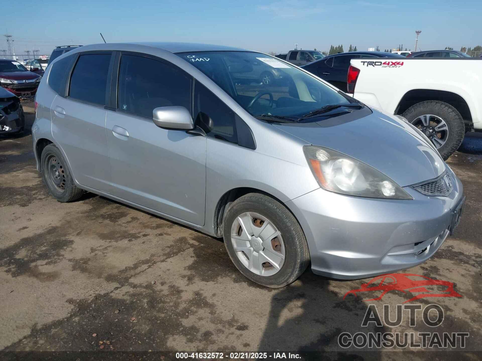 HONDA FIT 2012 - JHMGE8H38CC037585