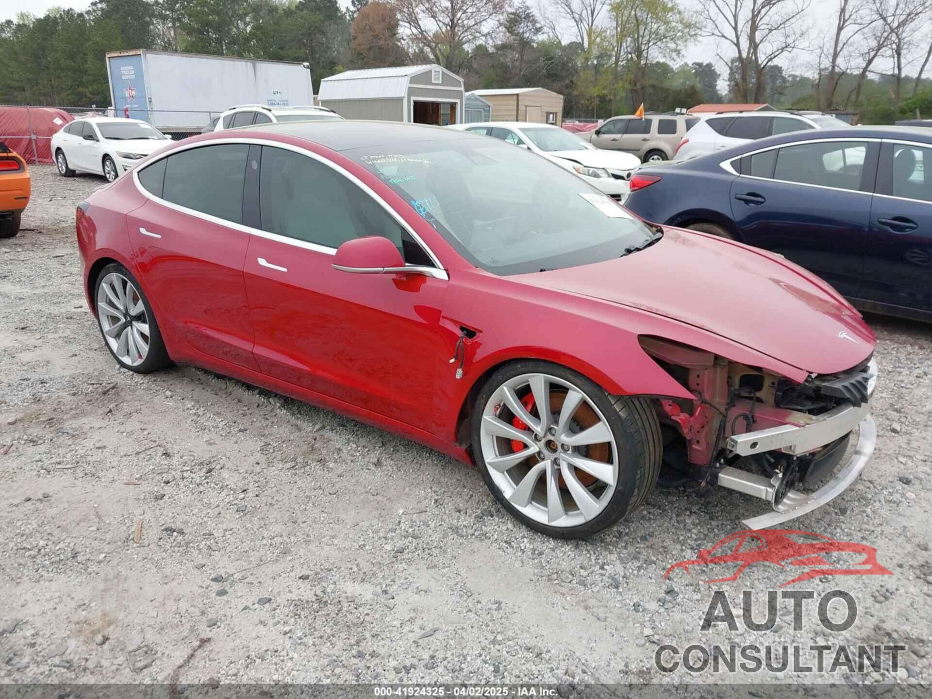 TESLA MODEL 3 2018 - 5YJ3E1EB7JF055384