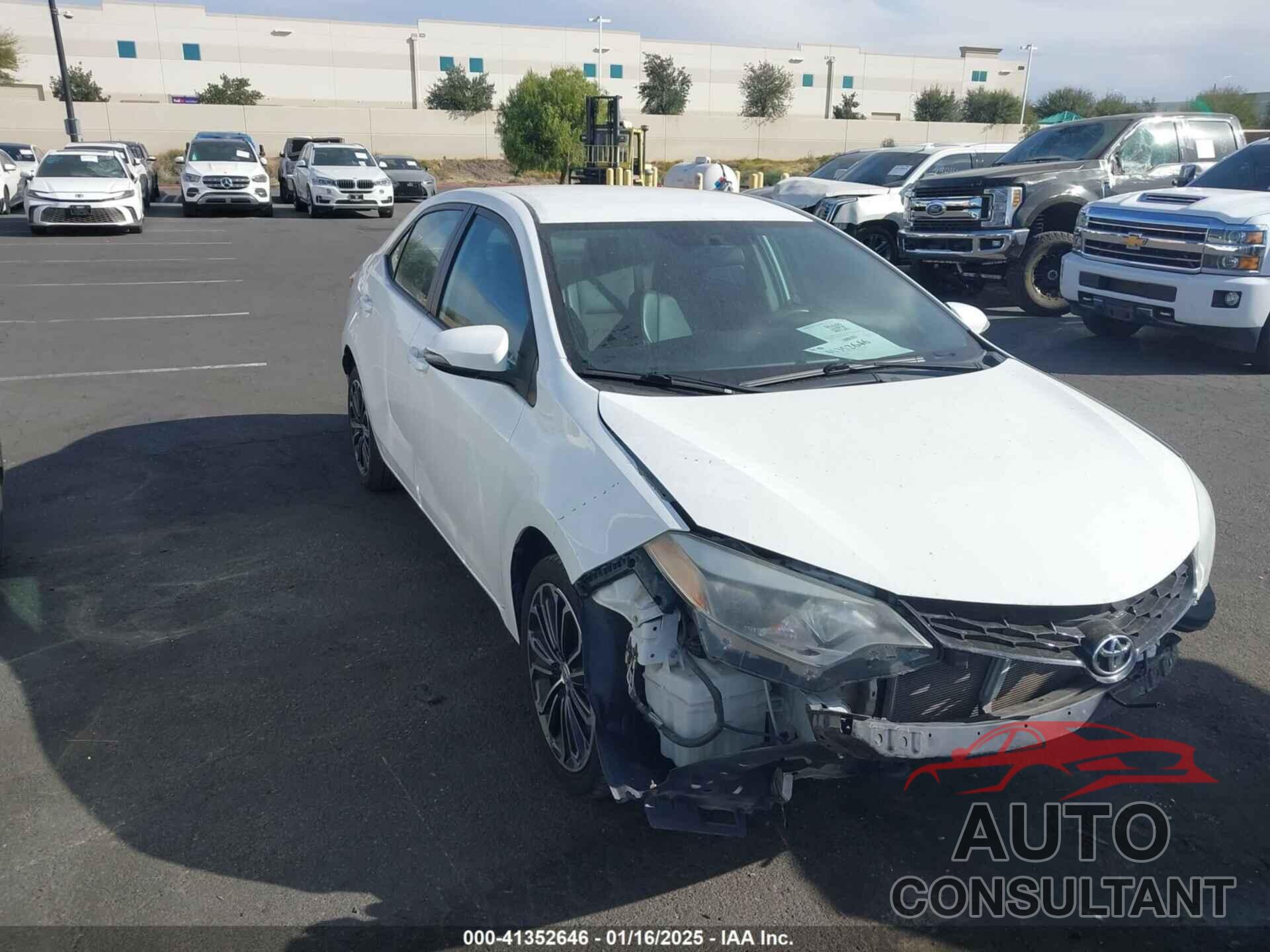 TOYOTA COROLLA 2015 - 5YFBURHE6FP332217