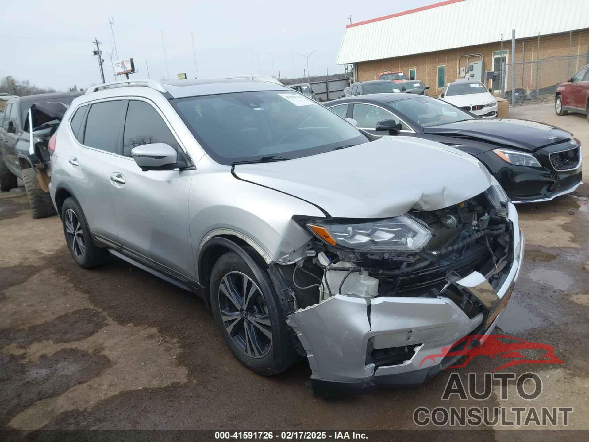 NISSAN ROGUE 2017 - 5N1AT2MV5HC870880