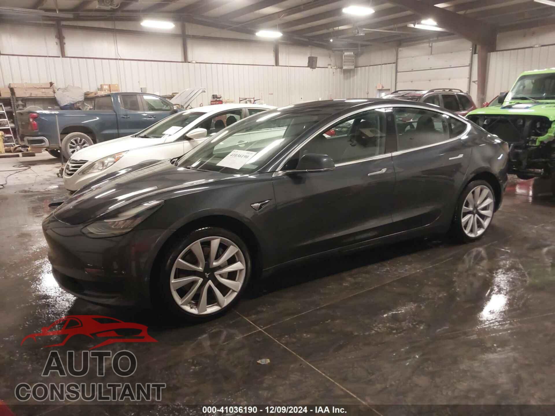 TESLA MODEL 3 2018 - 5YJ3E1EA2JF052853