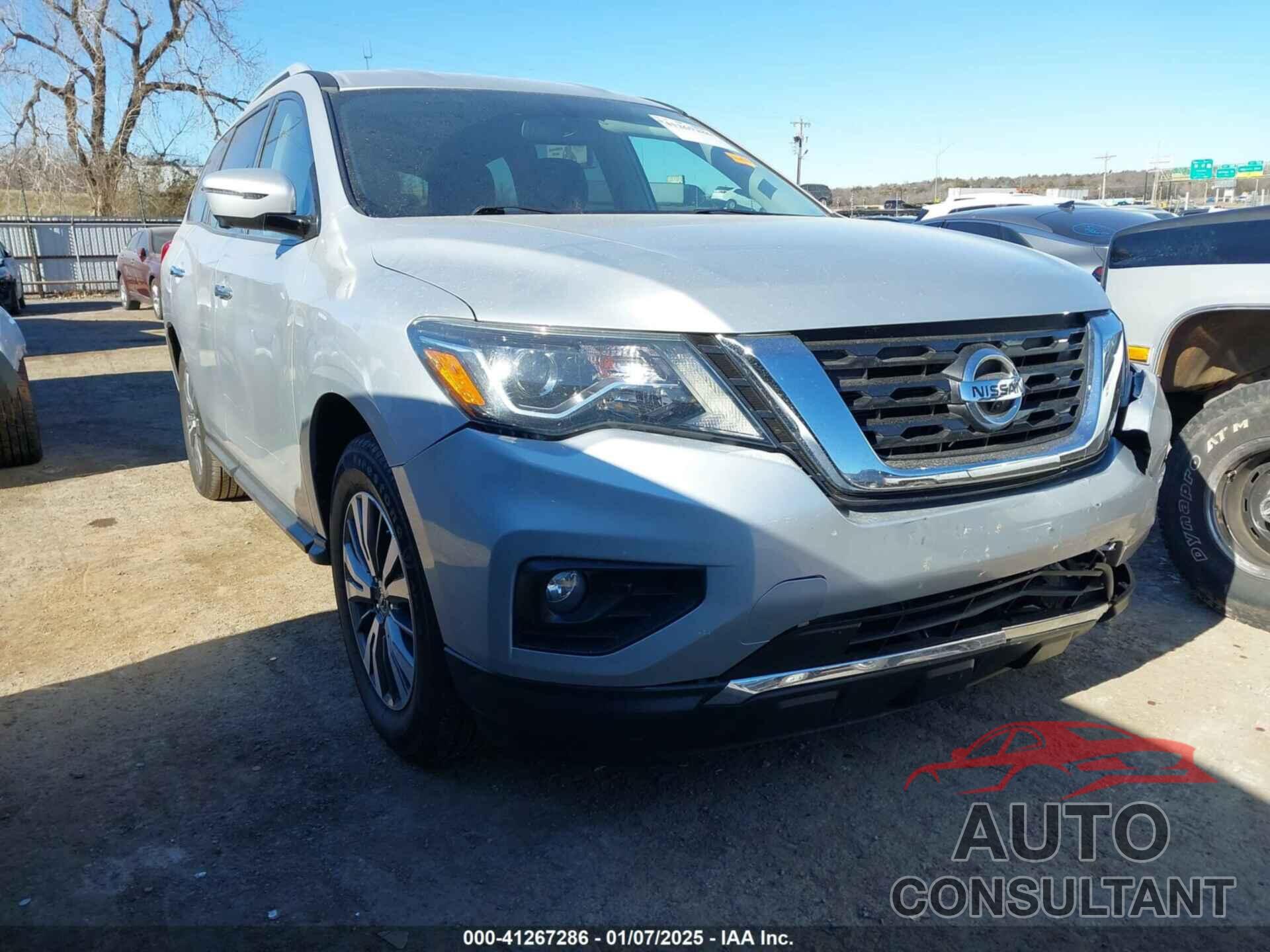NISSAN PATHFINDER 2018 - 5N1DR2MM3JC611488