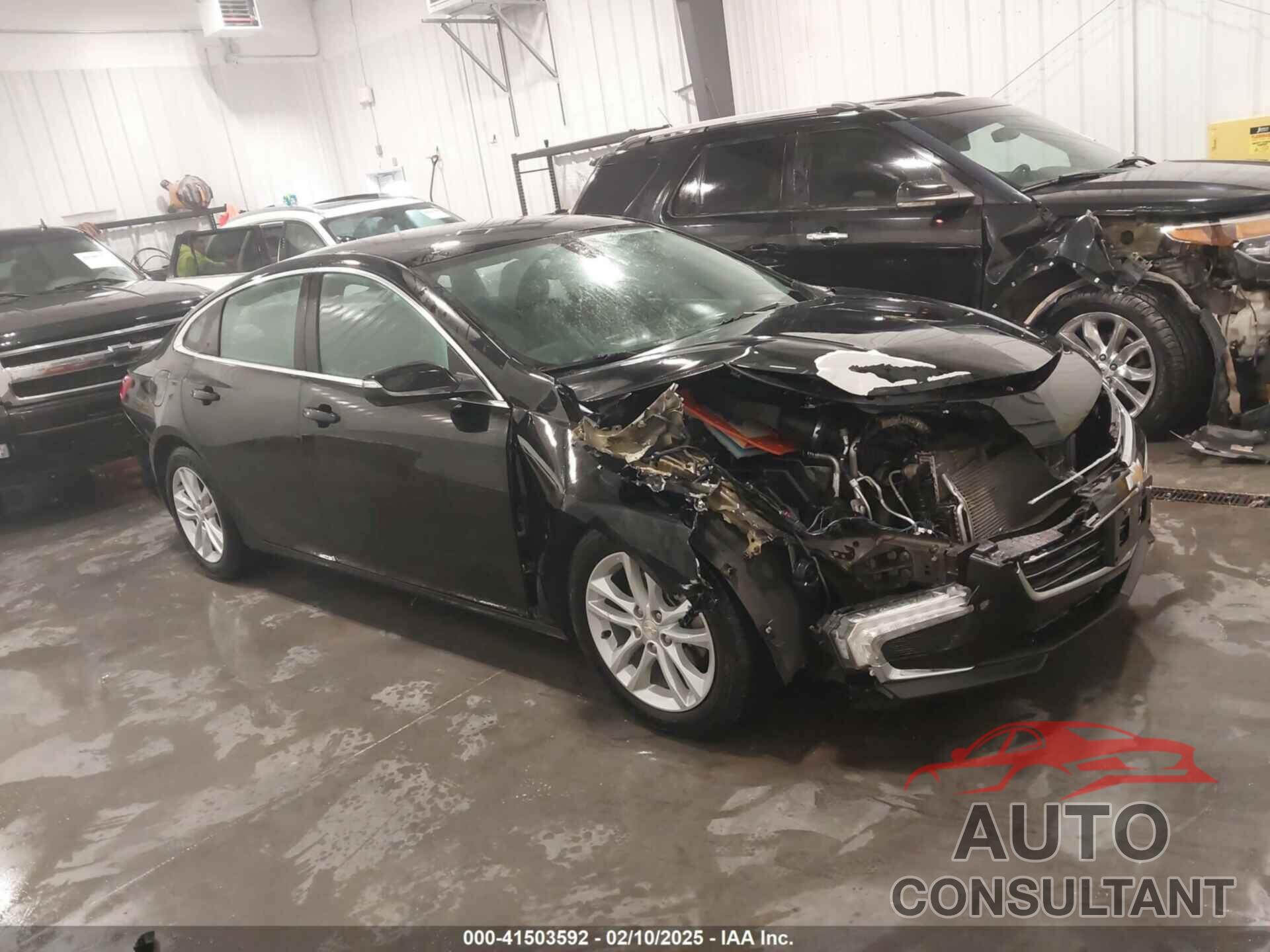 CHEVROLET MALIBU 2017 - 1G1ZE5ST6HF163914