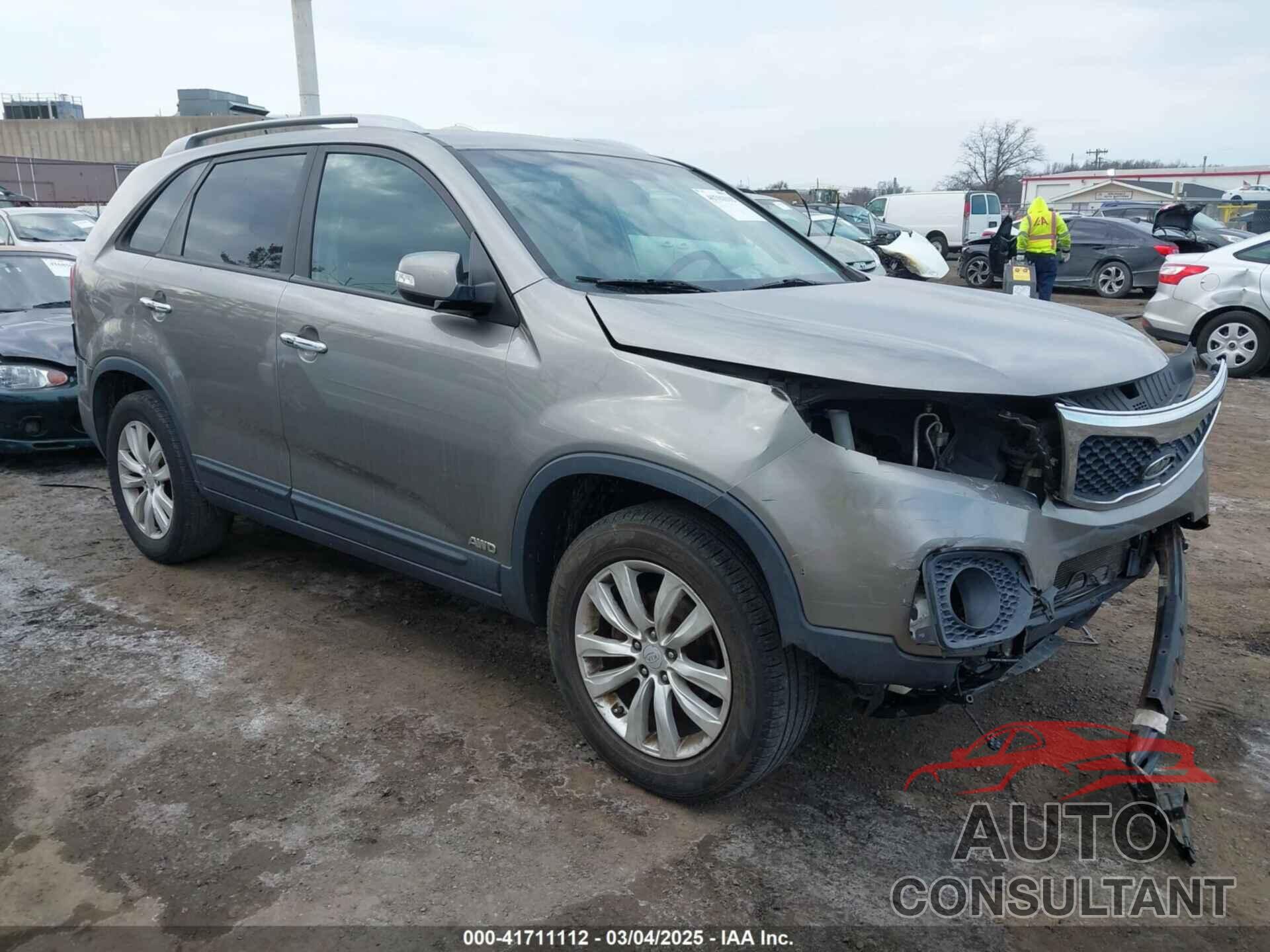 KIA SORENTO 2011 - 5XYKTDA29BG079804