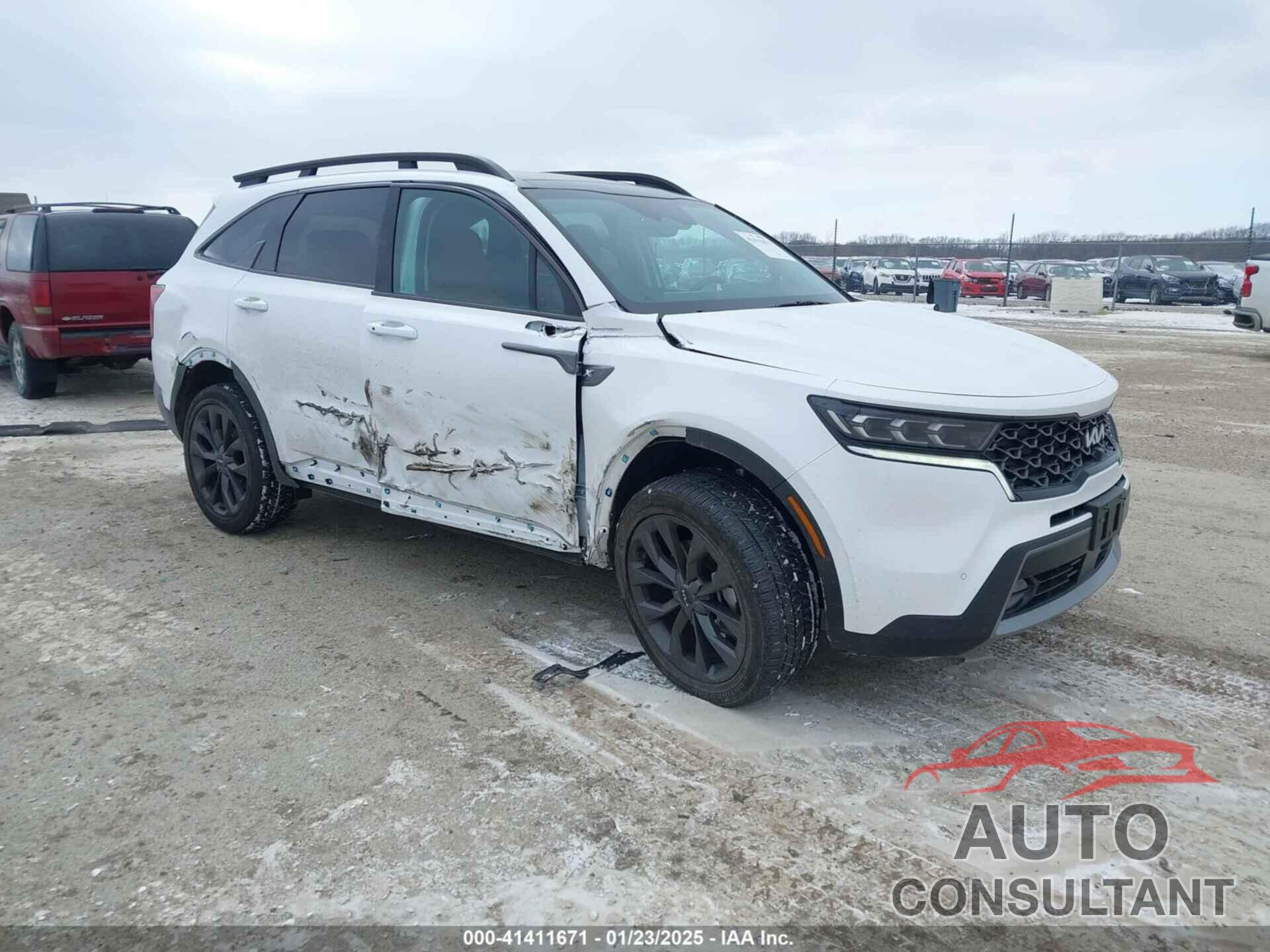 KIA SORENTO 2023 - 5XYRKDLF1PG234483