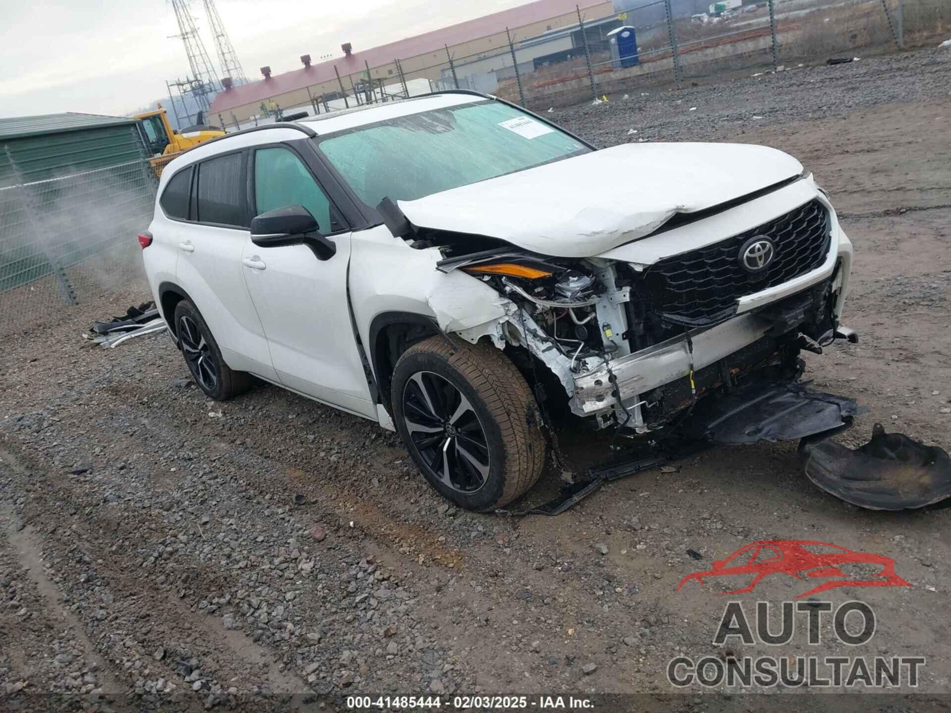 TOYOTA HIGHLANDER 2021 - 5TDJZRBH5MS096762