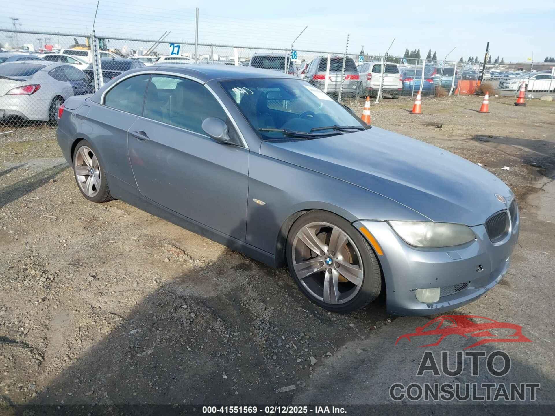 BMW 328I 2009 - WBAWR33579P460203