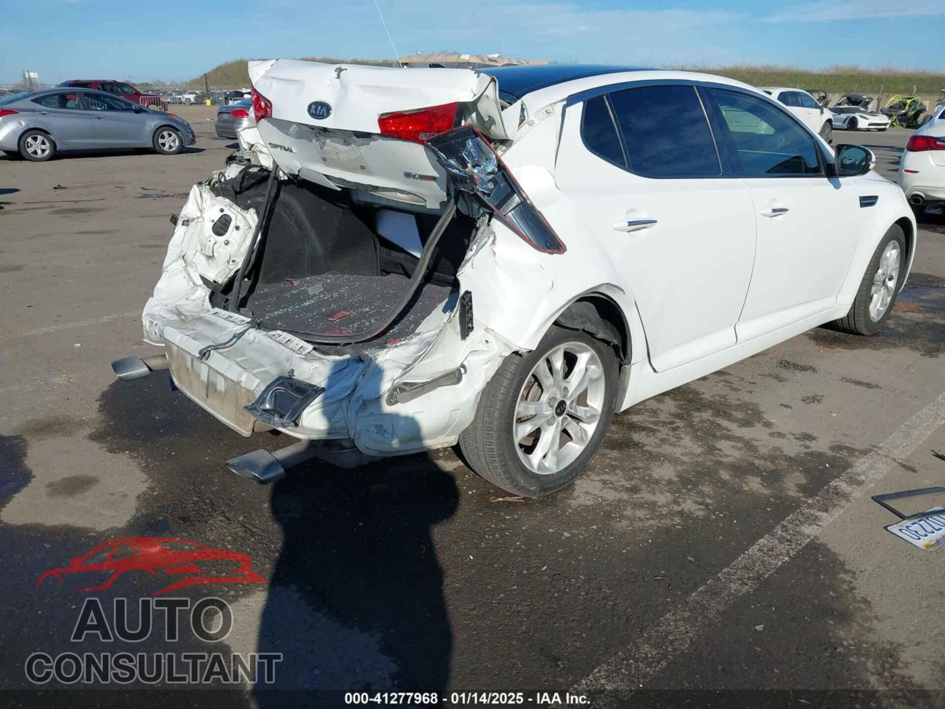 KIA OPTIMA 2011 - KNAGN4A60B5163017