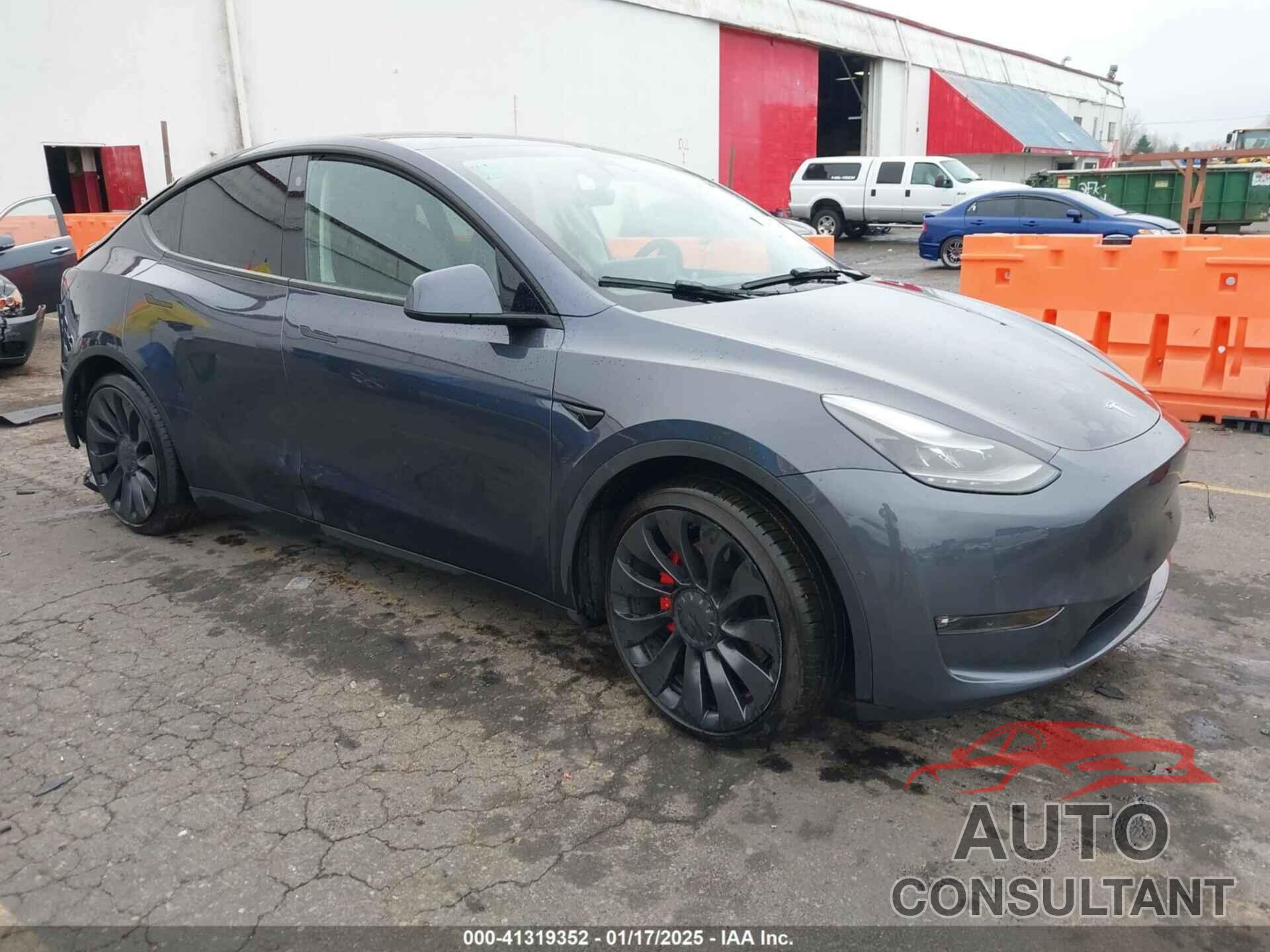 TESLA MODEL Y 2022 - 7SAYGDEF6NF397504