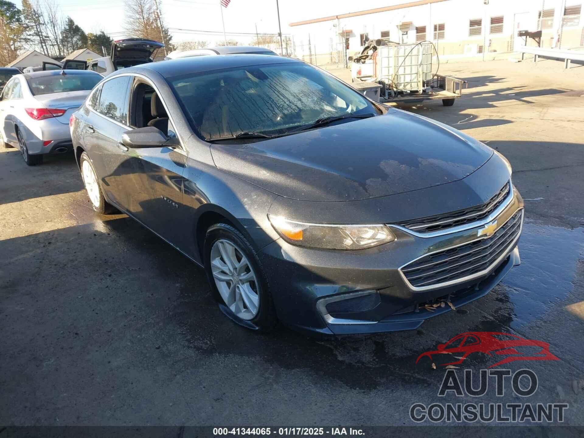 CHEVROLET MALIBU 2017 - 1G1ZE5ST0HF162483
