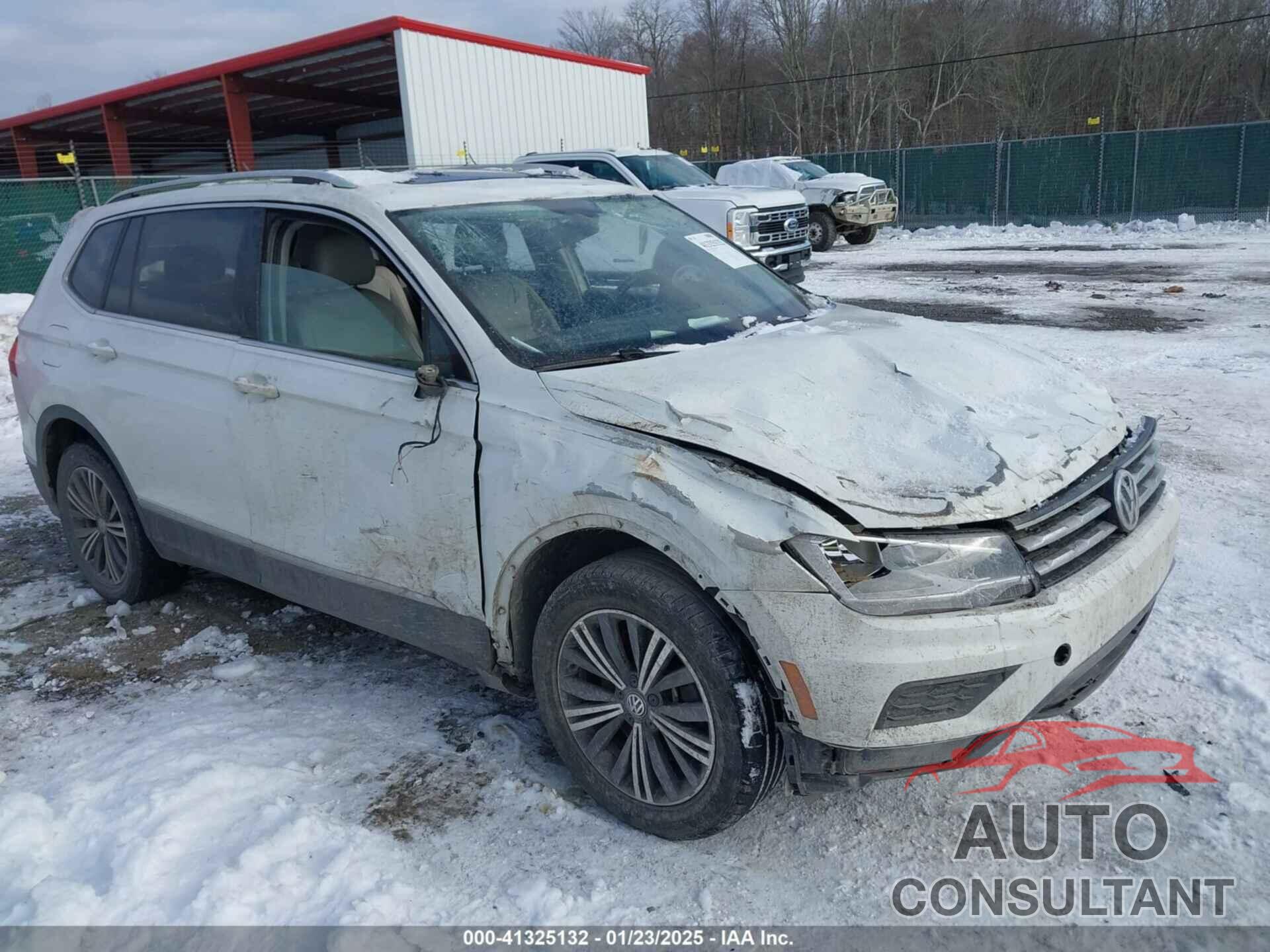 VOLKSWAGEN TIGUAN 2018 - 3VV2B7AX0JM001057