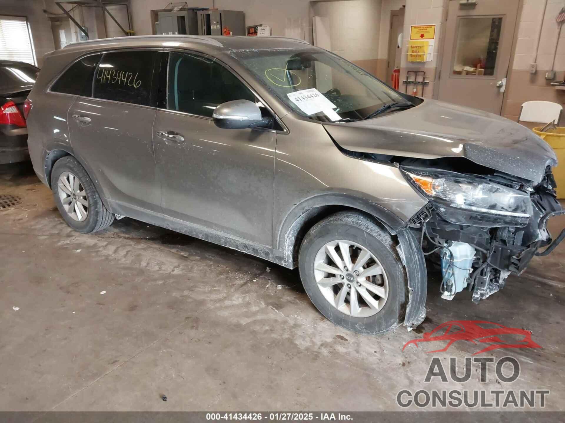 KIA SORENTO 2019 - 5XYPG4A33KG524119