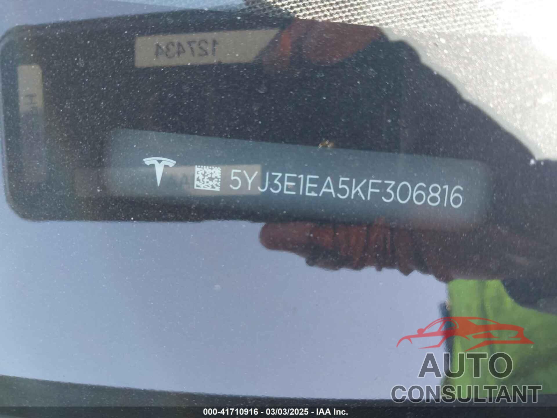 TESLA MODEL 3 2019 - 5YJ3E1EA5KF306816