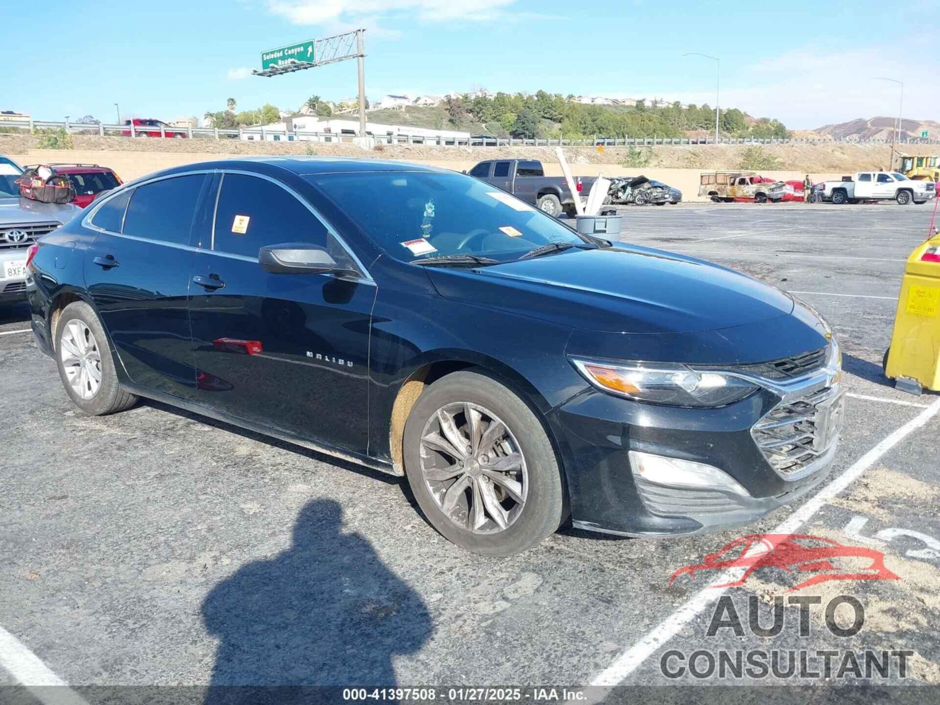 CHEVROLET MALIBU 2021 - 1G1ZD5ST0MF022141