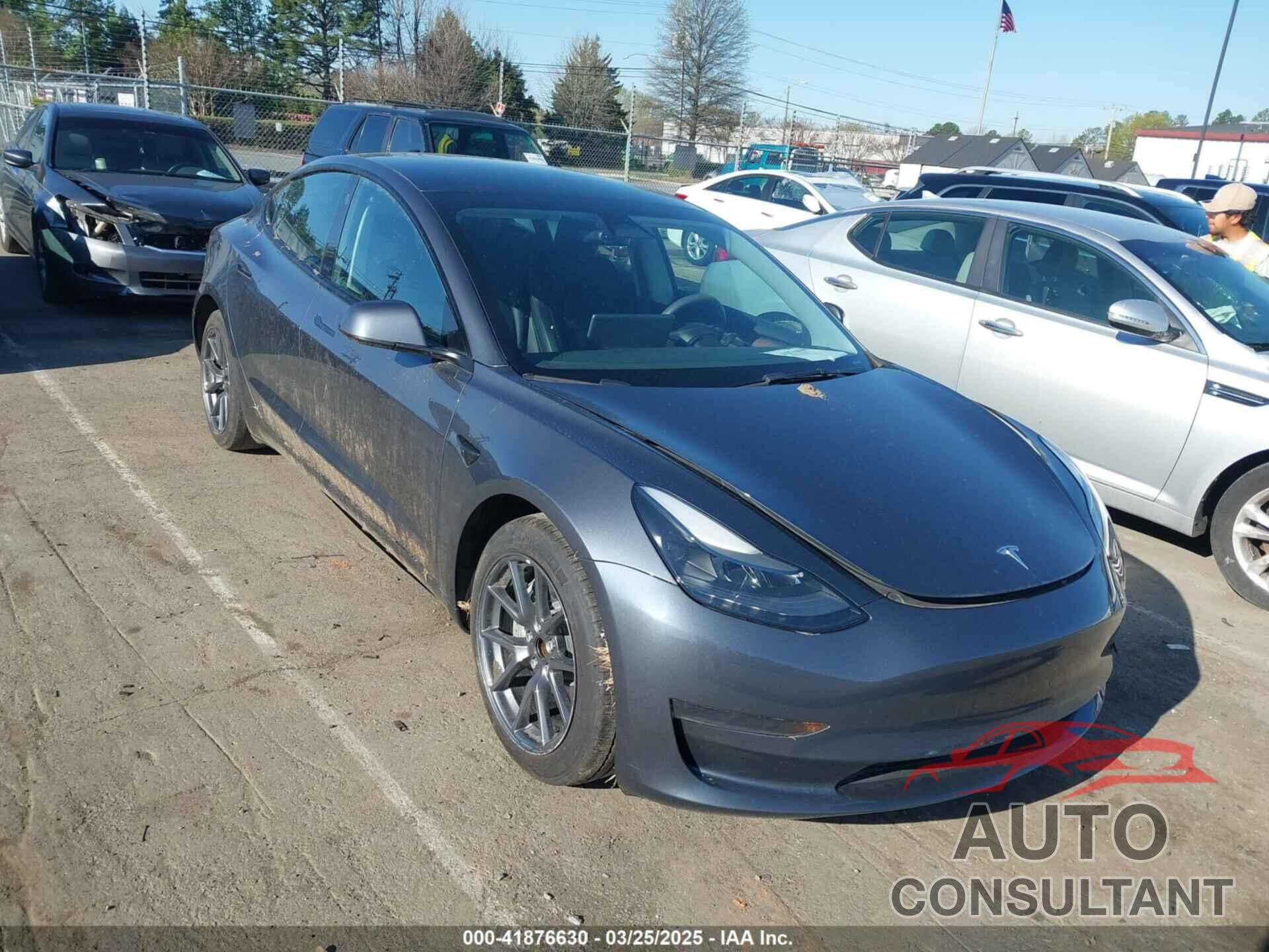 TESLA MODEL 3 2023 - 5YJ3E1EA3PF400619