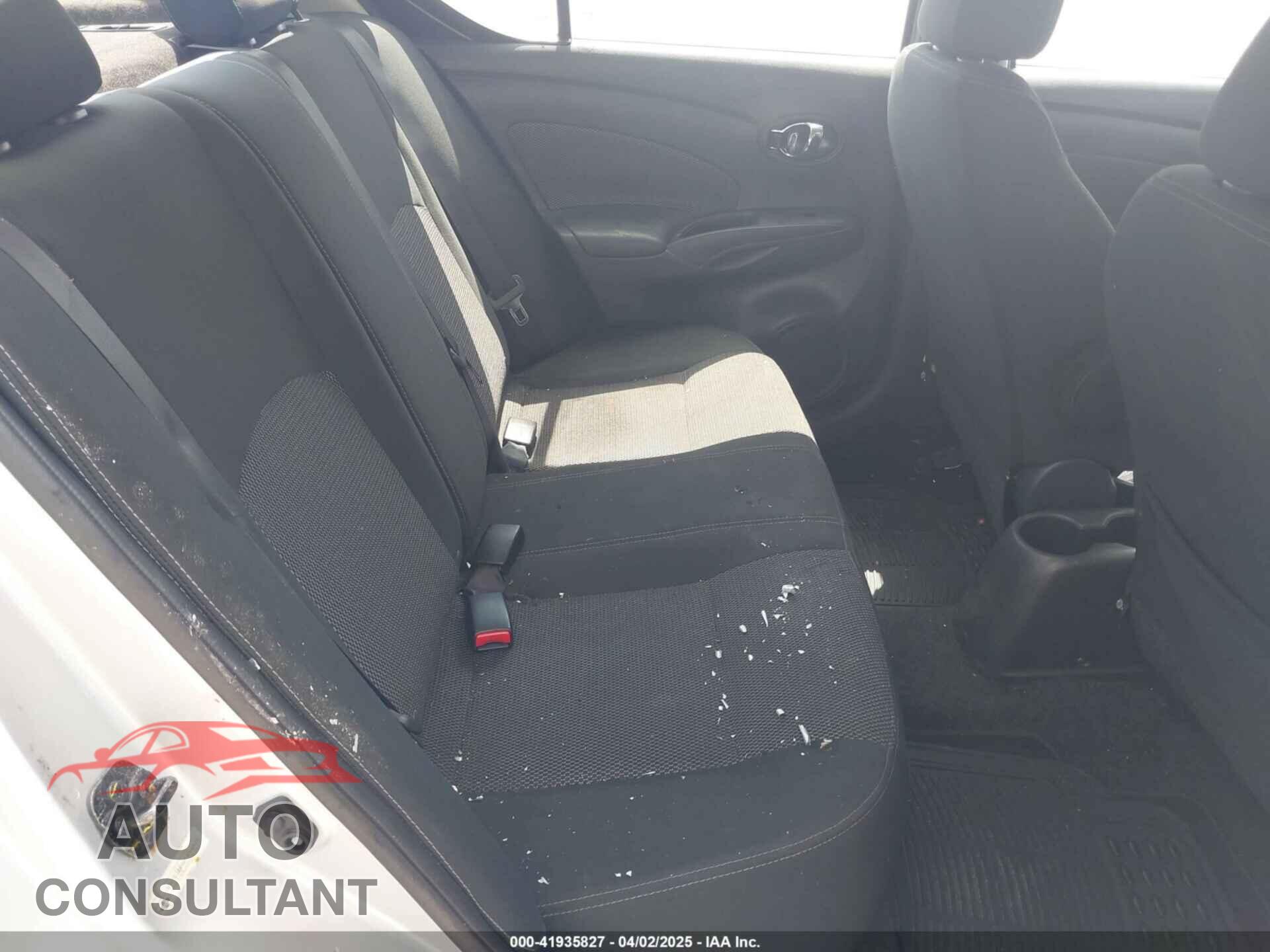 NISSAN VERSA 2019 - 3N1CN7AP3KL856176