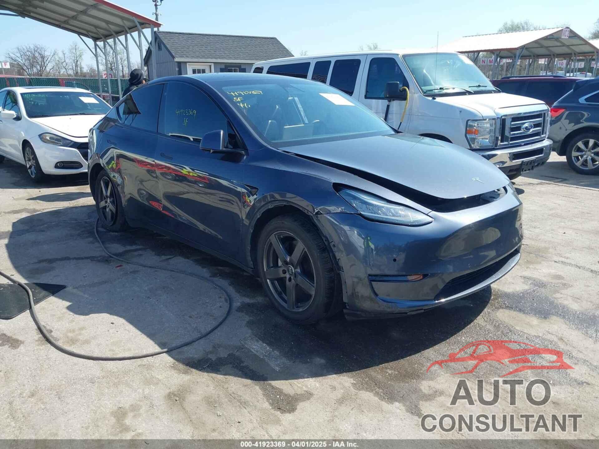 TESLA MODEL Y 2020 - 5YJYGDEE1LF033346