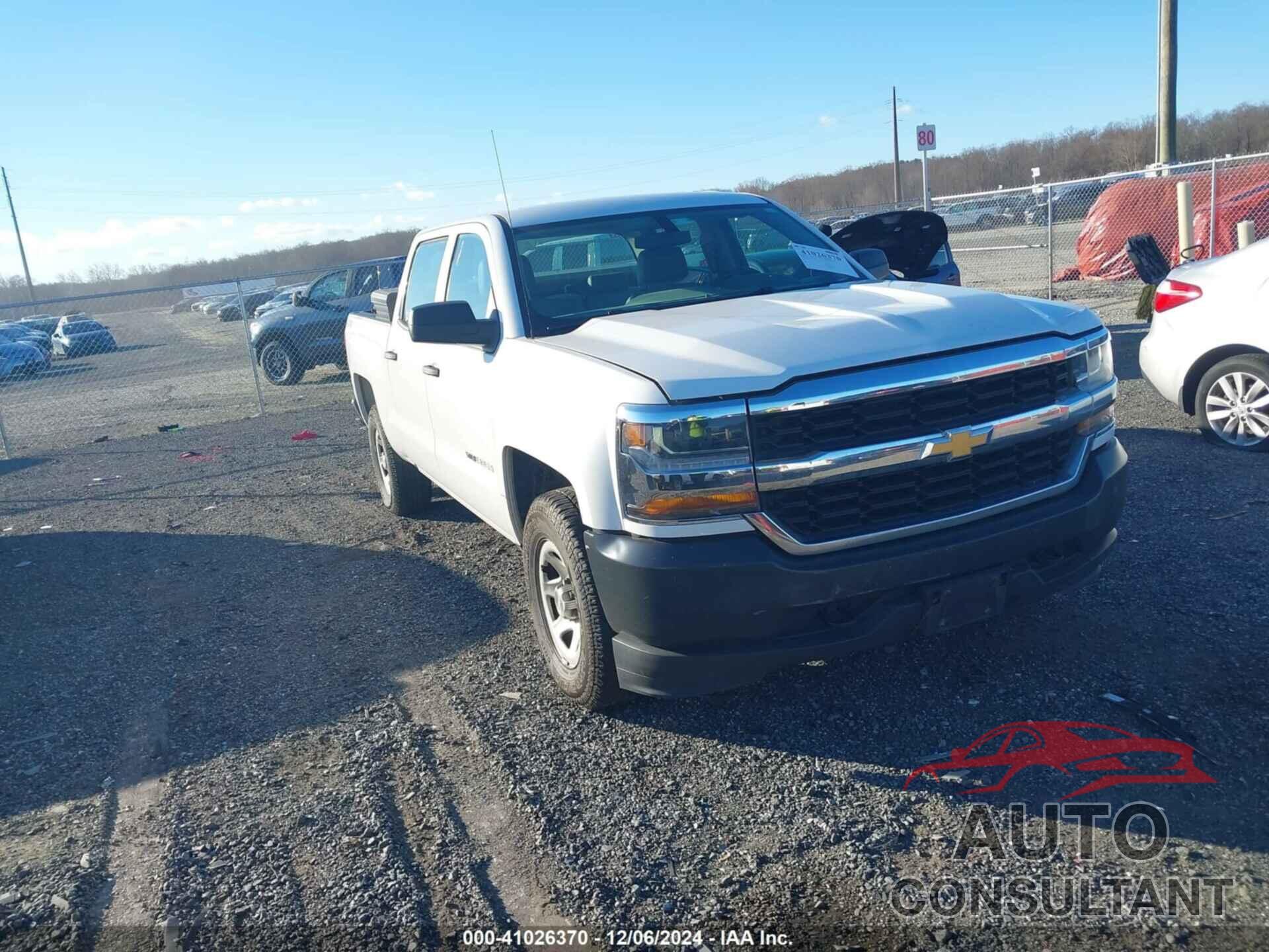 CHEVROLET SILVERADO 1500 2018 - 3GCUKNEH1JG299390