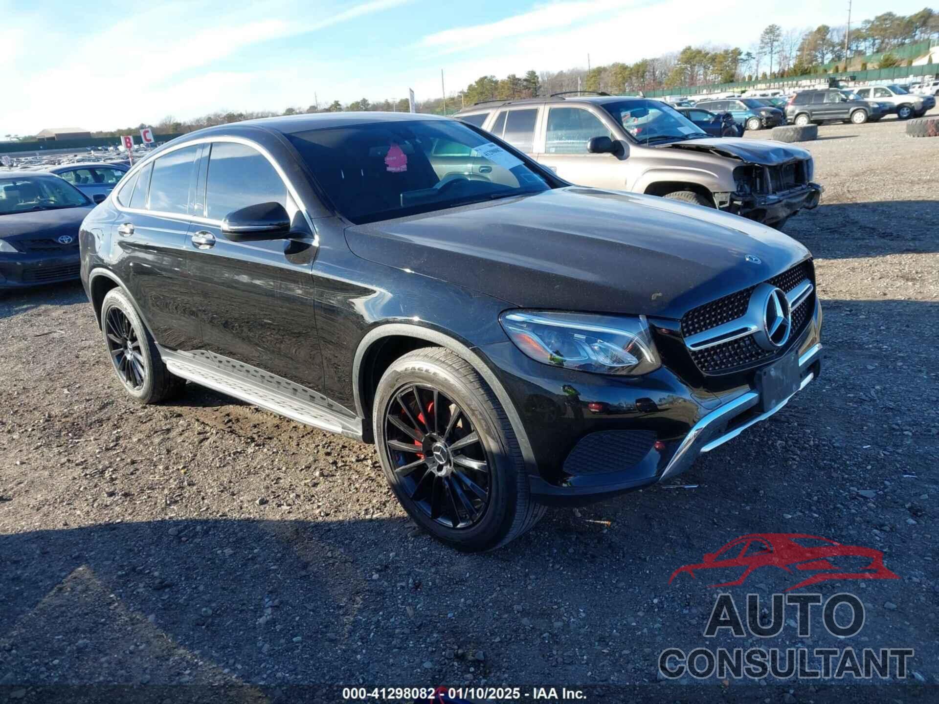 MERCEDES-BENZ GLC 300 COUPE 2018 - WDC0J4KB0JF383949