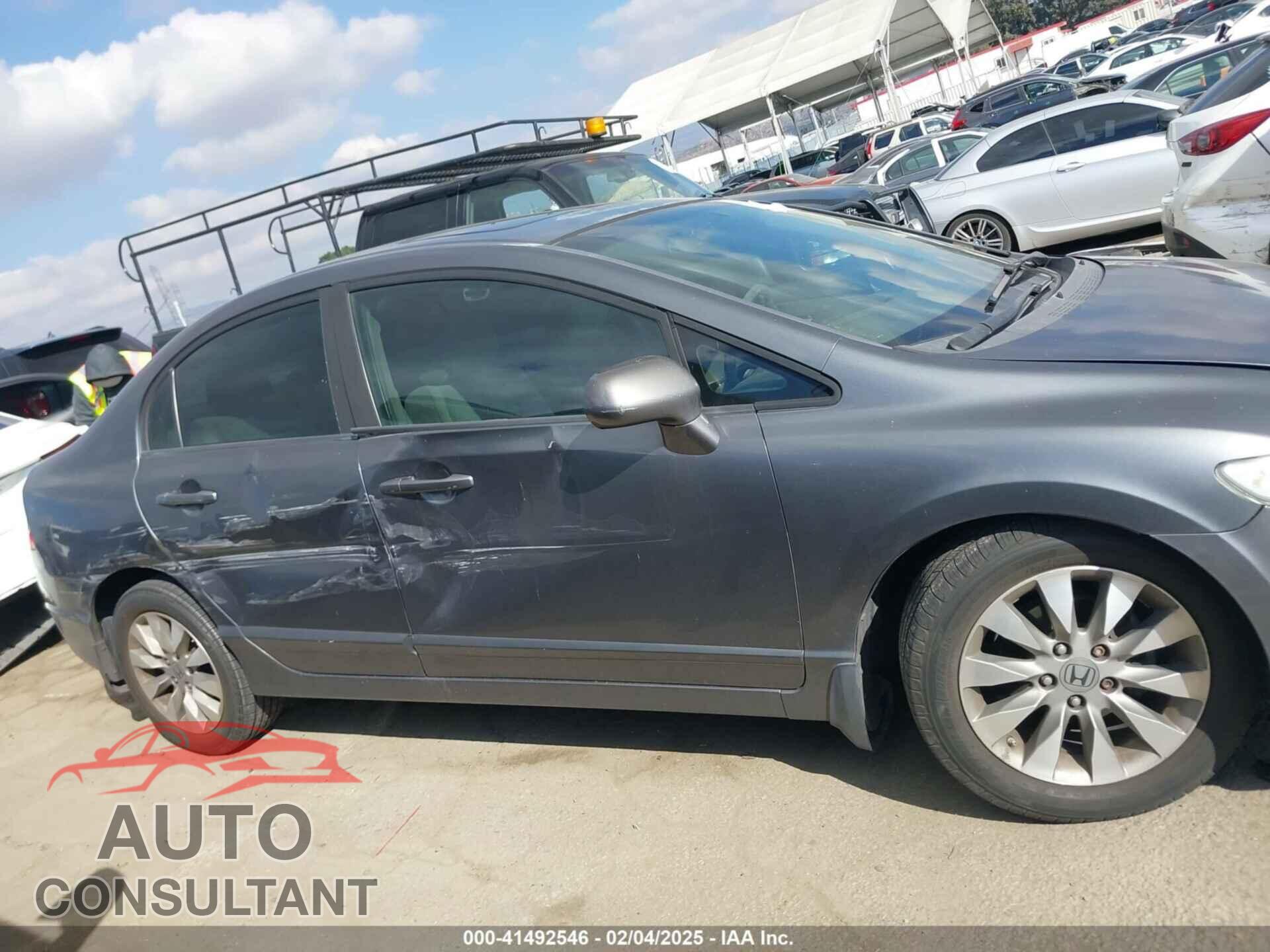 HONDA CIVIC 2010 - 19XFA1F88AE072907