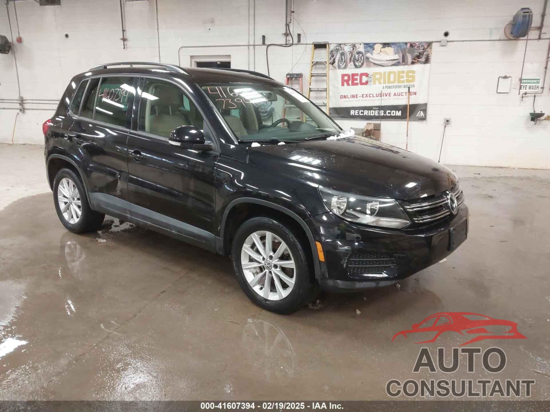 VOLKSWAGEN TIGUAN 2015 - WVGBV7AX2FW607906