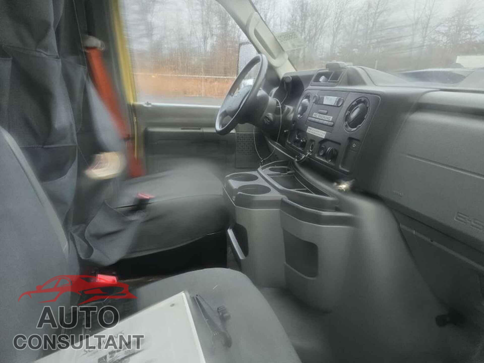 FORD ECONOLINE 2019 - 1FDXE4FS2KDC57703