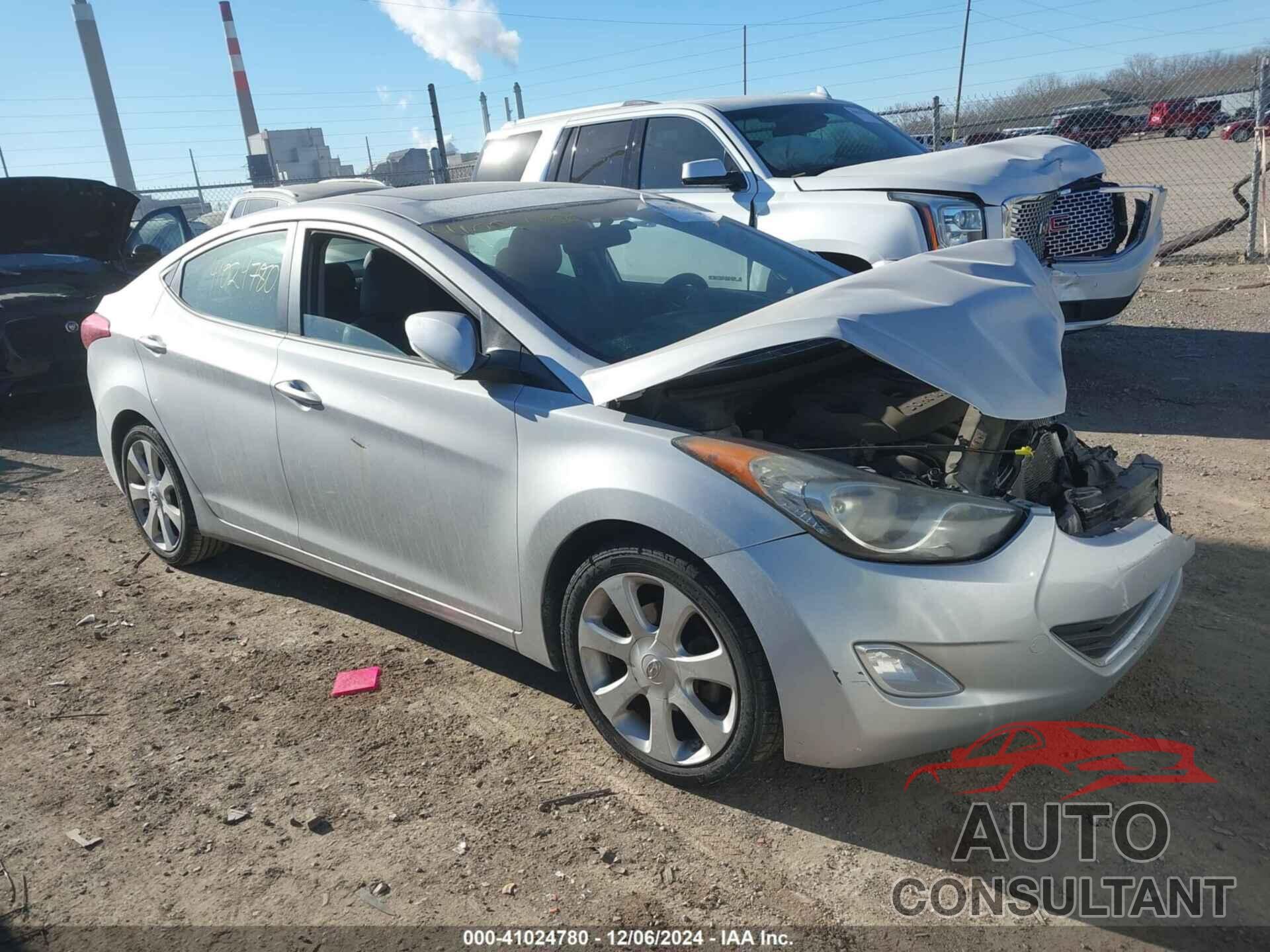 HYUNDAI ELANTRA 2013 - KMHDH4AE8DU555512
