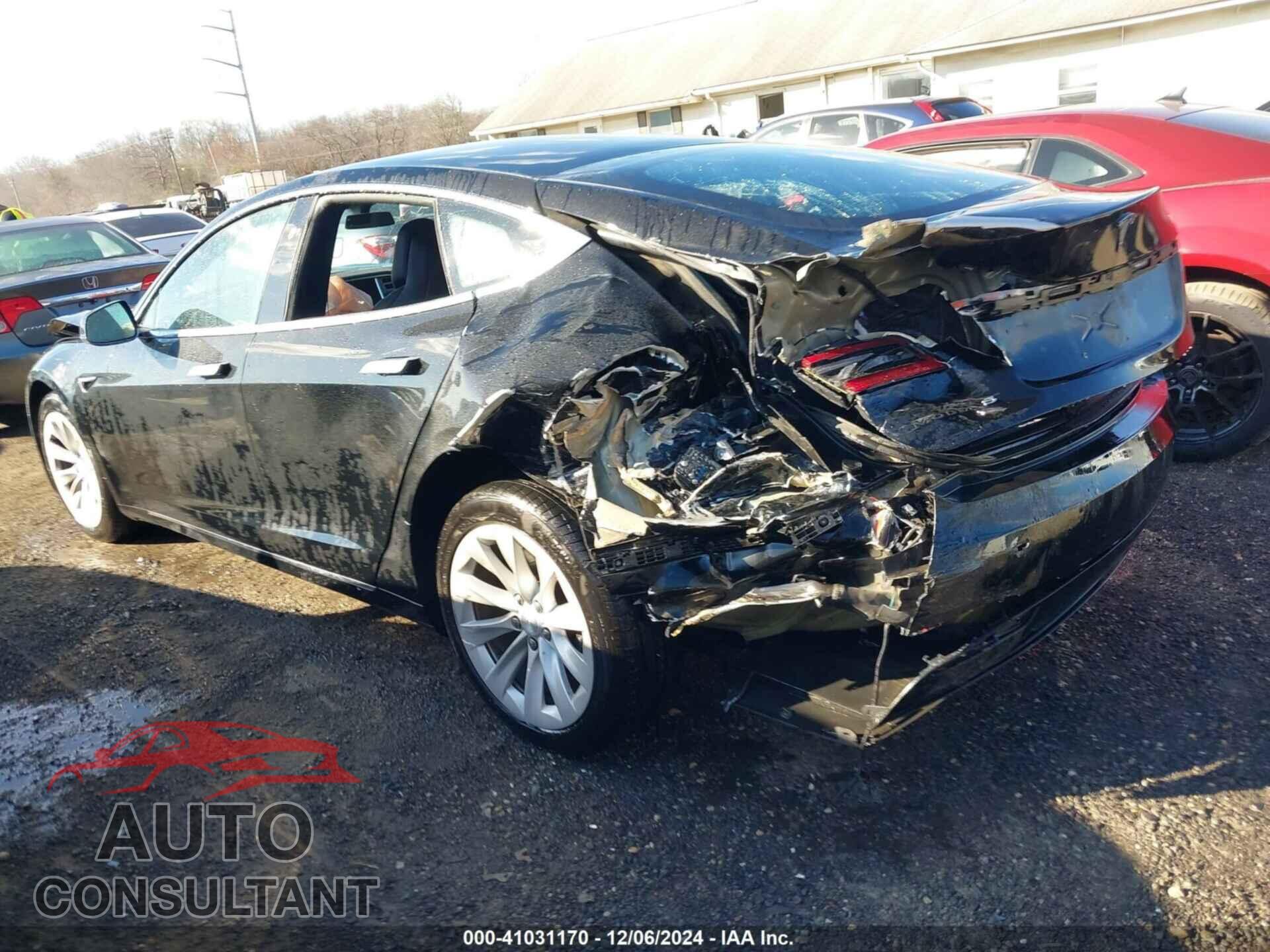 TESLA MODEL S 2018 - 5YJSA1E24JF246056